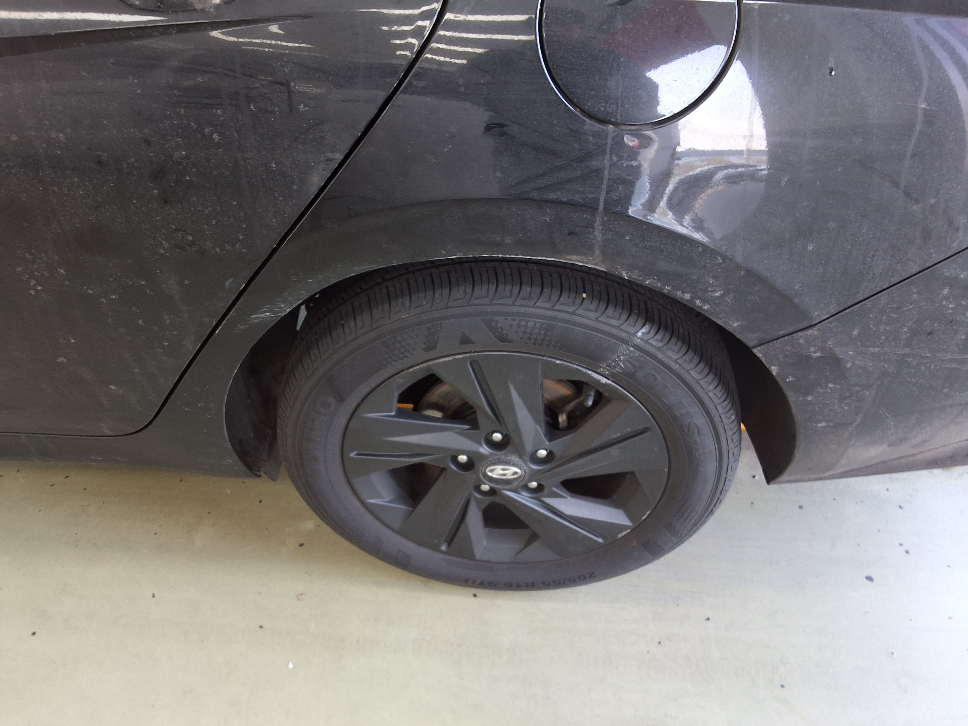 Hyundai Elantra 2023 - Image 17