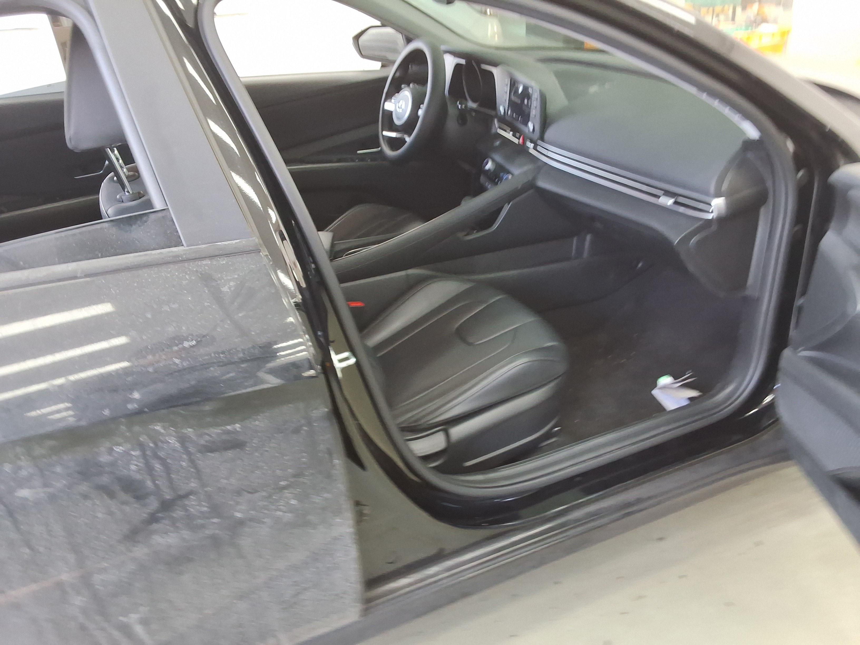 Hyundai Elantra 2023 - Image 13