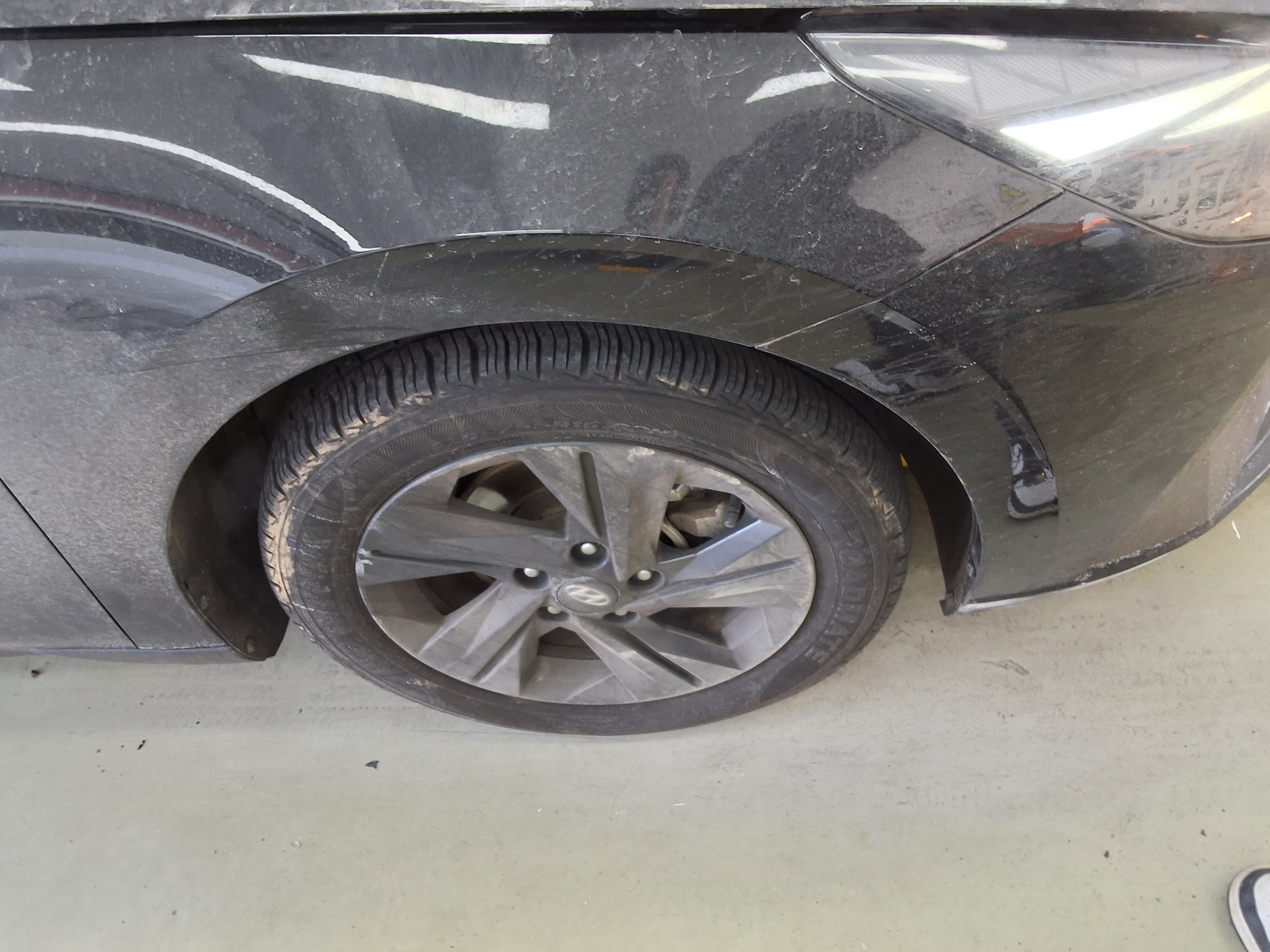 Hyundai Elantra 2023 - Image 18