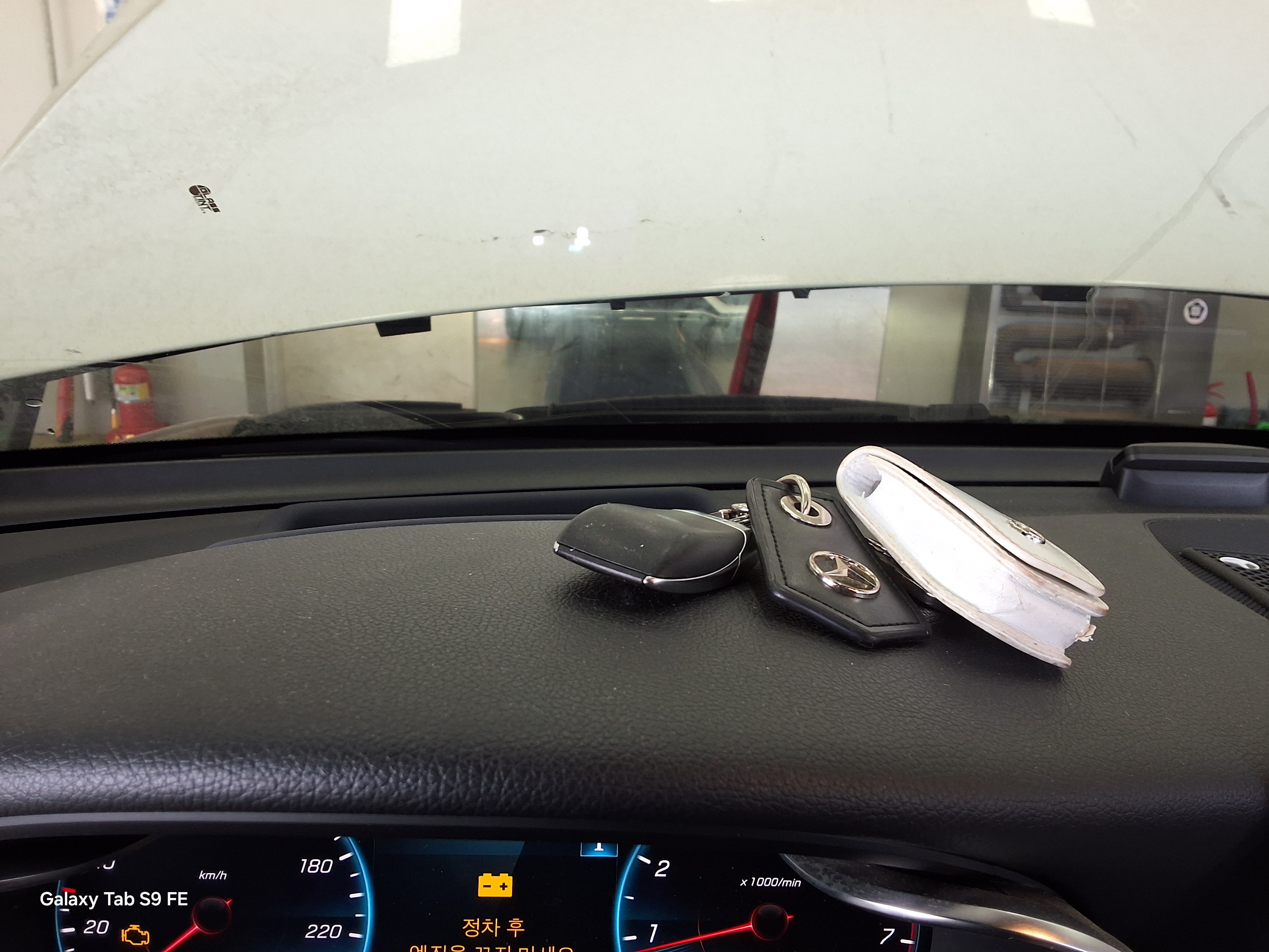 مرسيدس بنز GLC 2020 - صورة 18