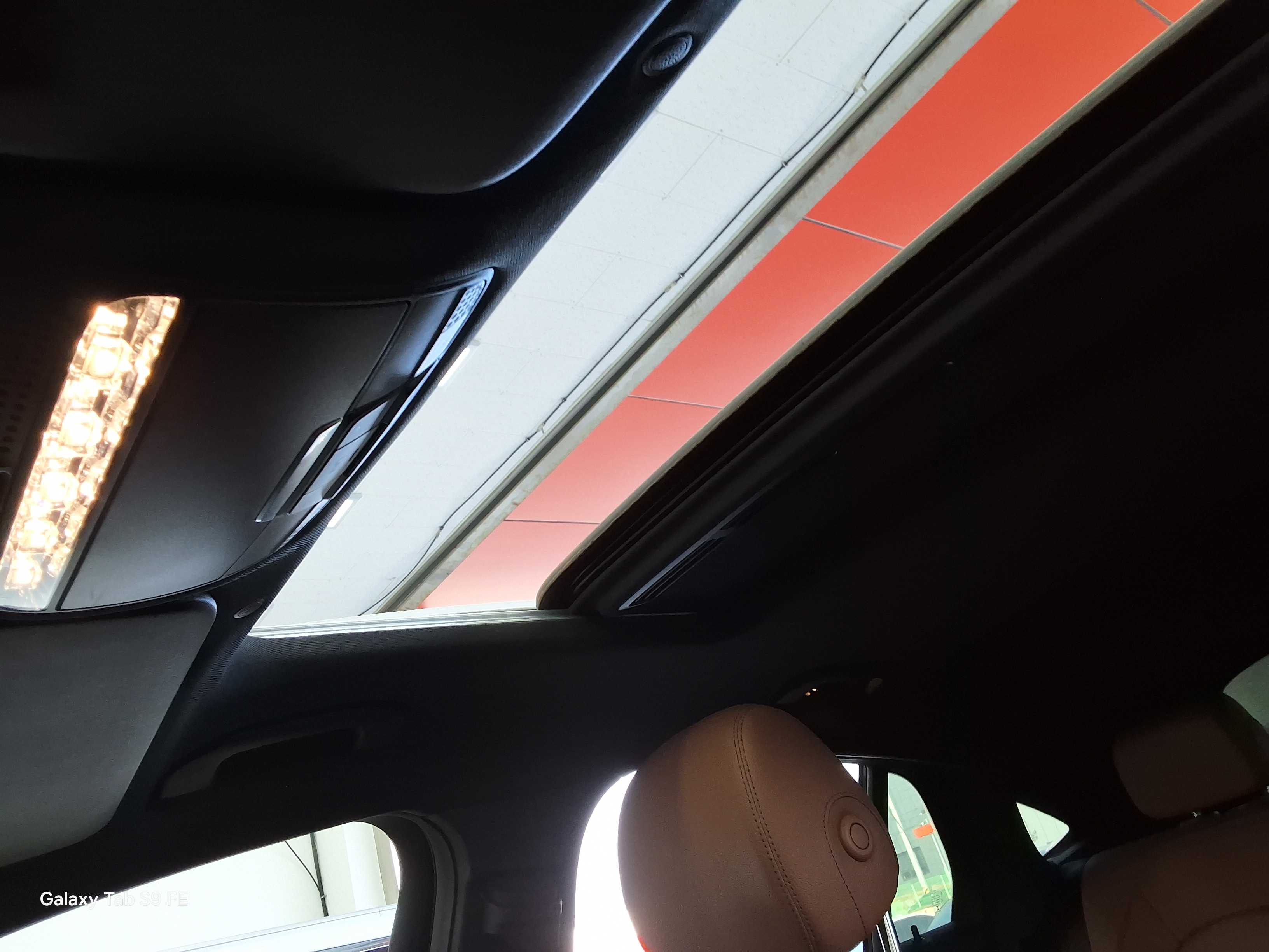 مرسيدس بنز GLC 2020 - صورة 19