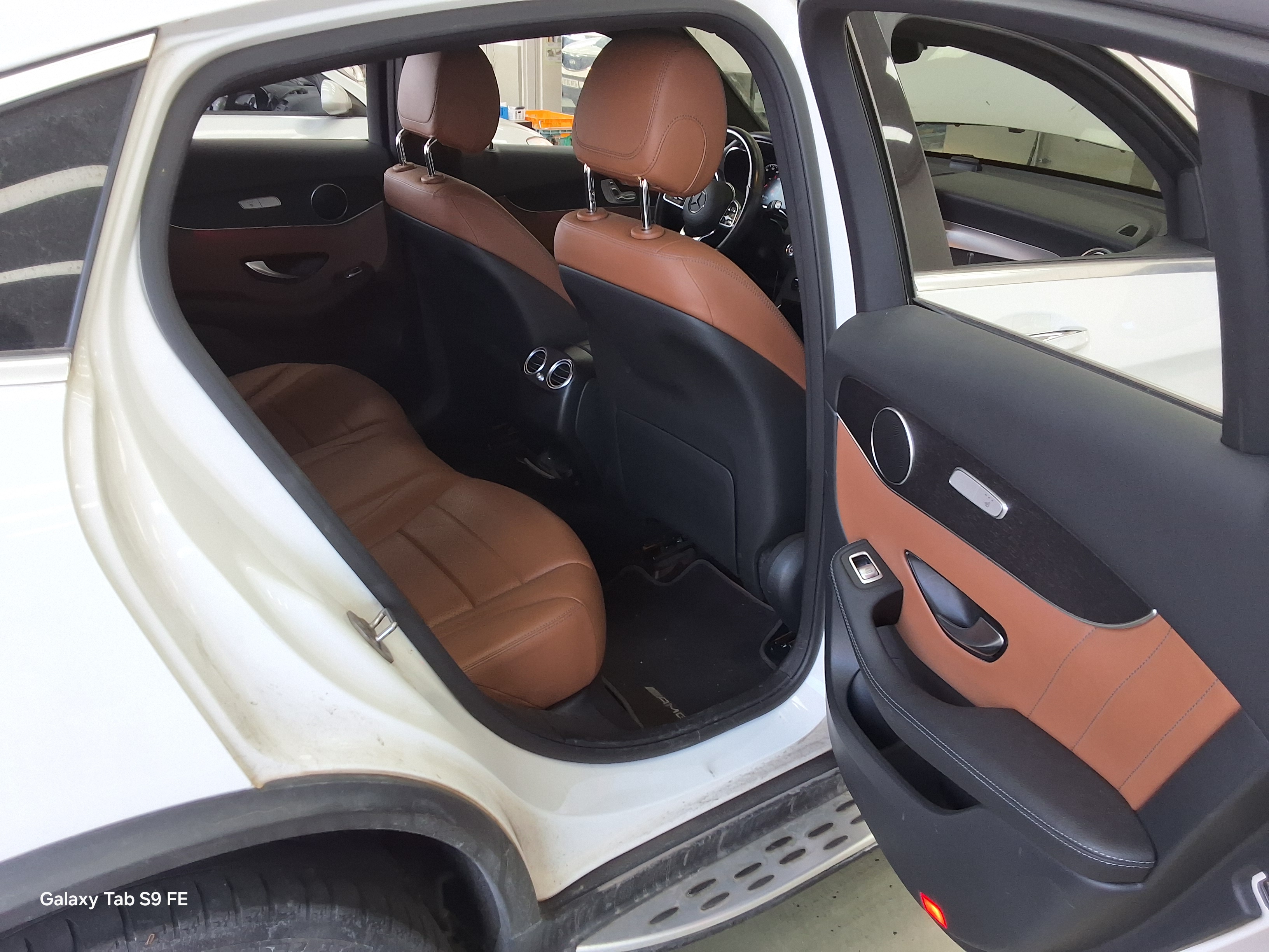 مرسيدس بنز GLC 2020 - صورة 12