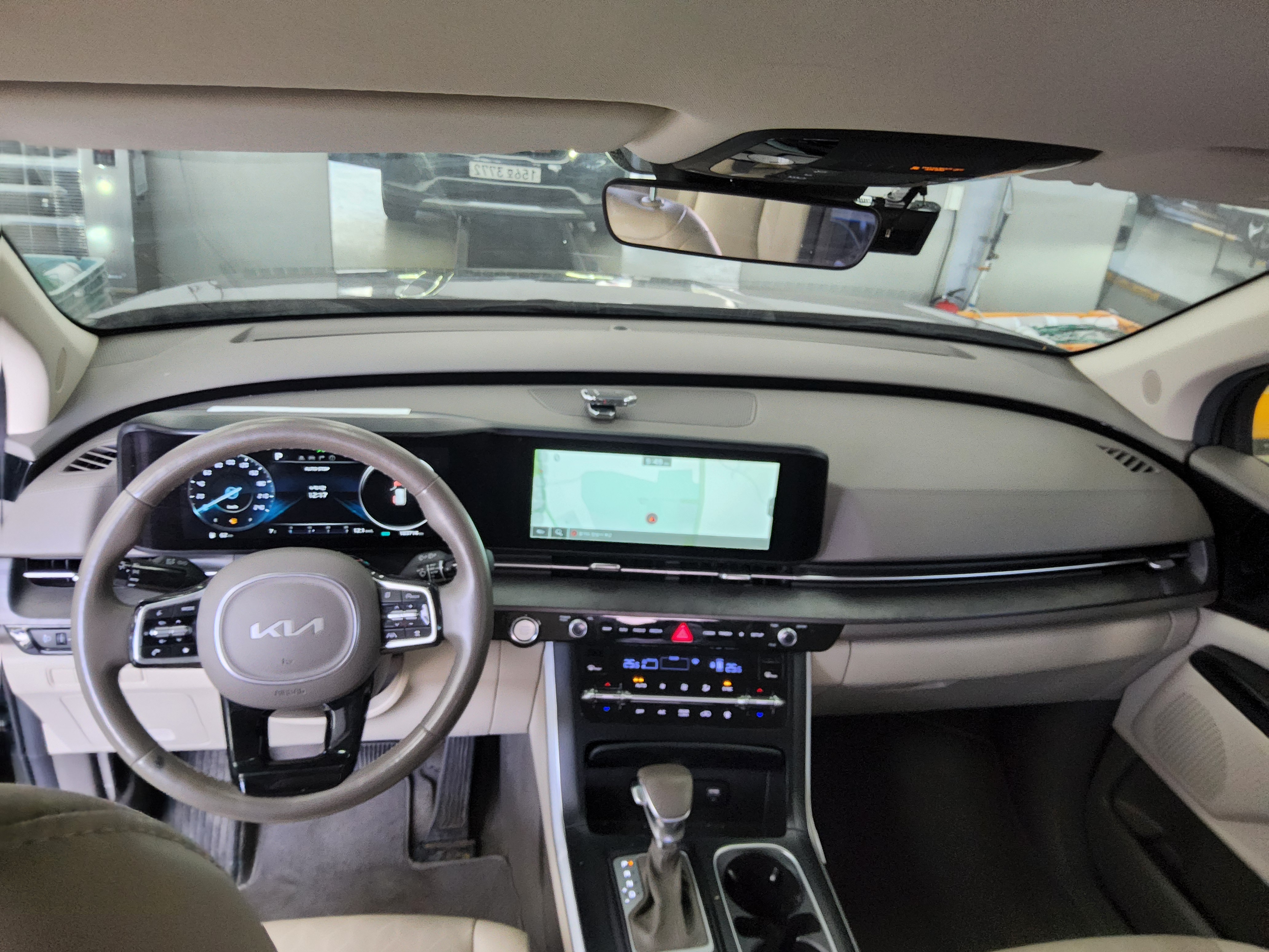Kia Carnival 2022 - Image 10