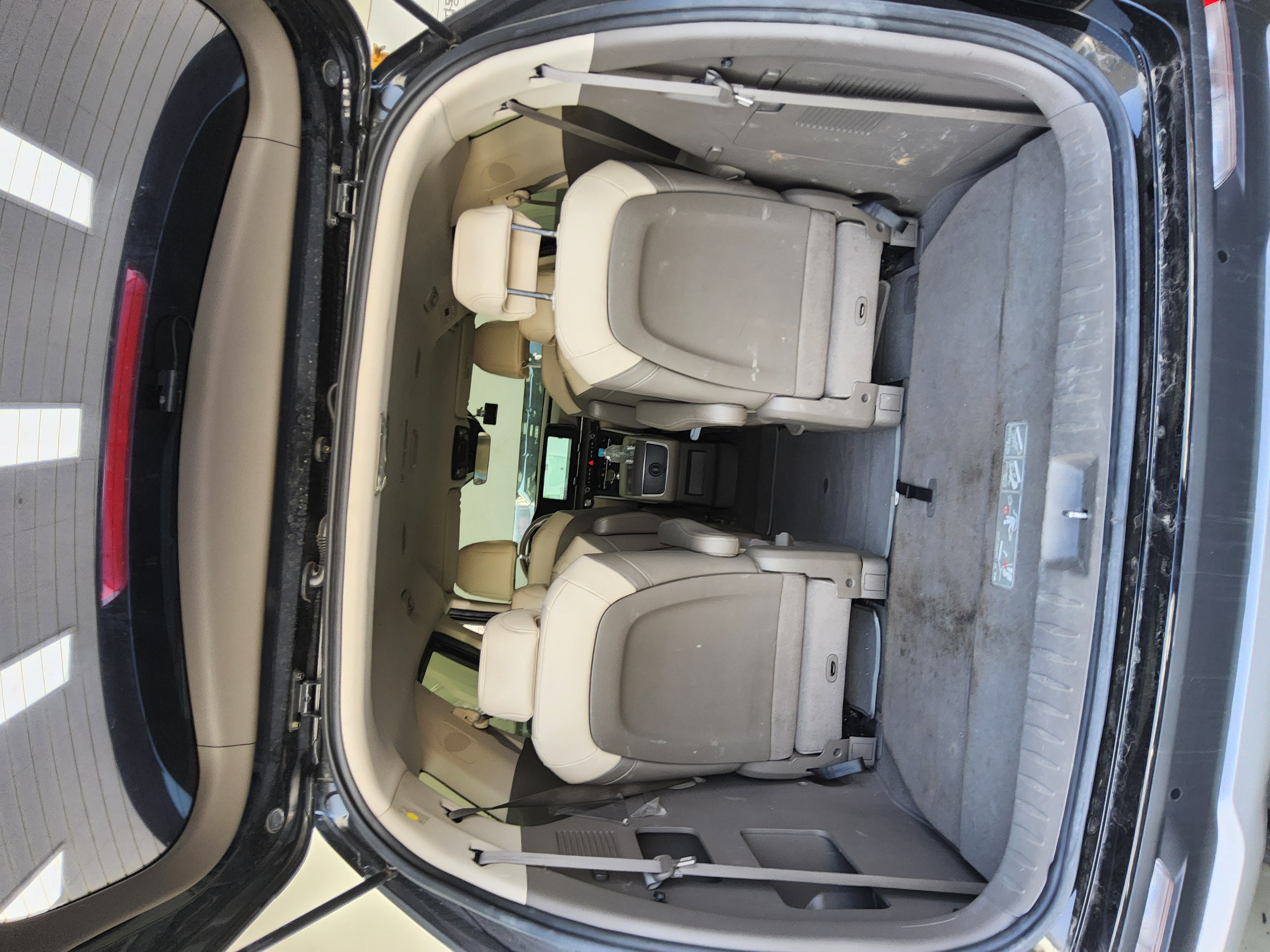 Kia Carnival 2022 - Image 14