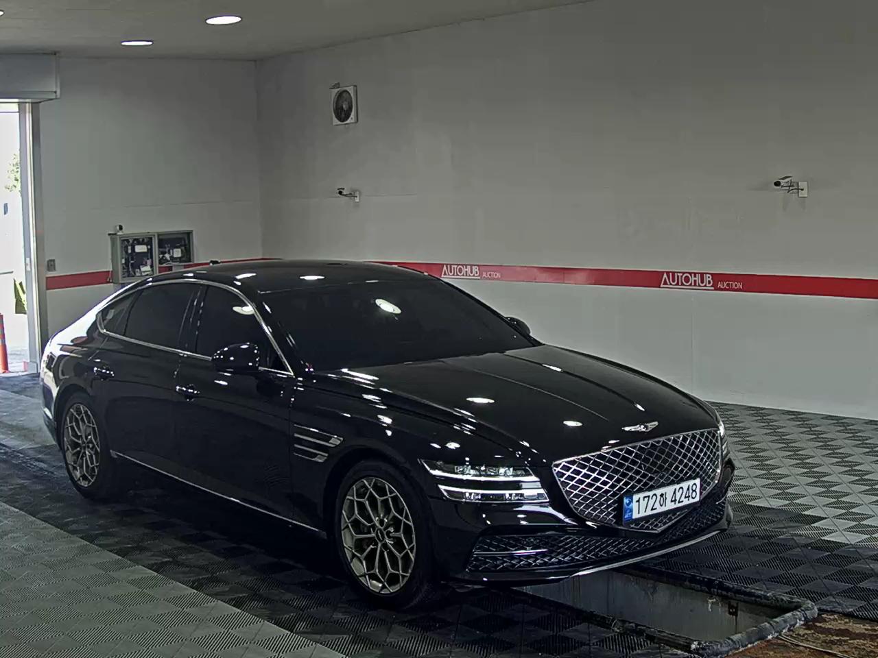 Hyundai Genesis 2022 - Image 2