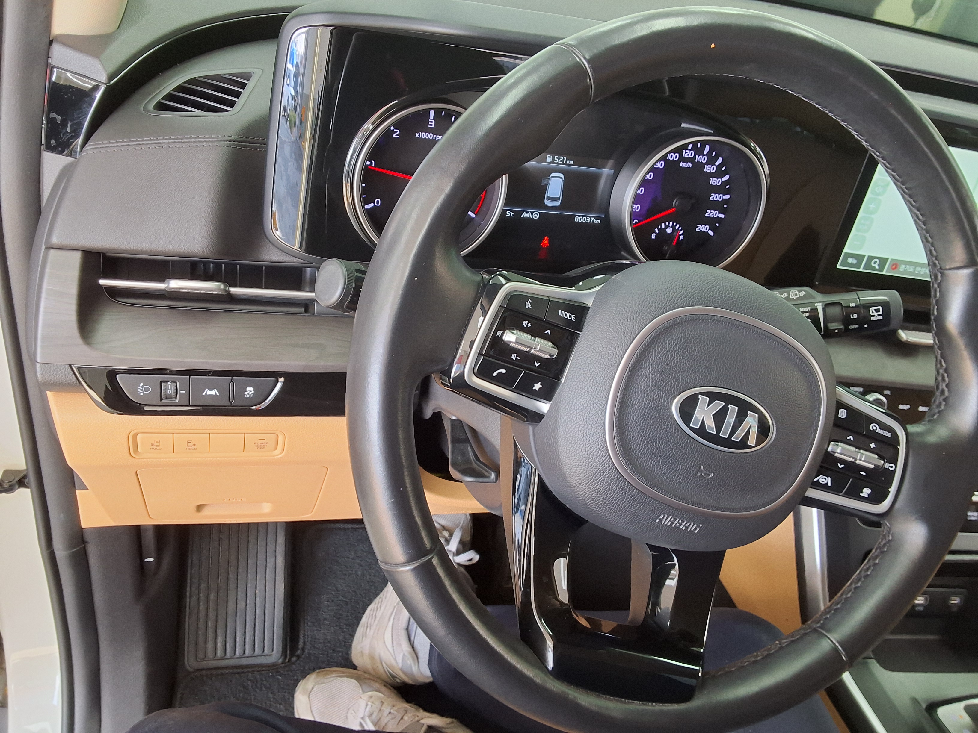 Kia Carnival 2021 - Image 16