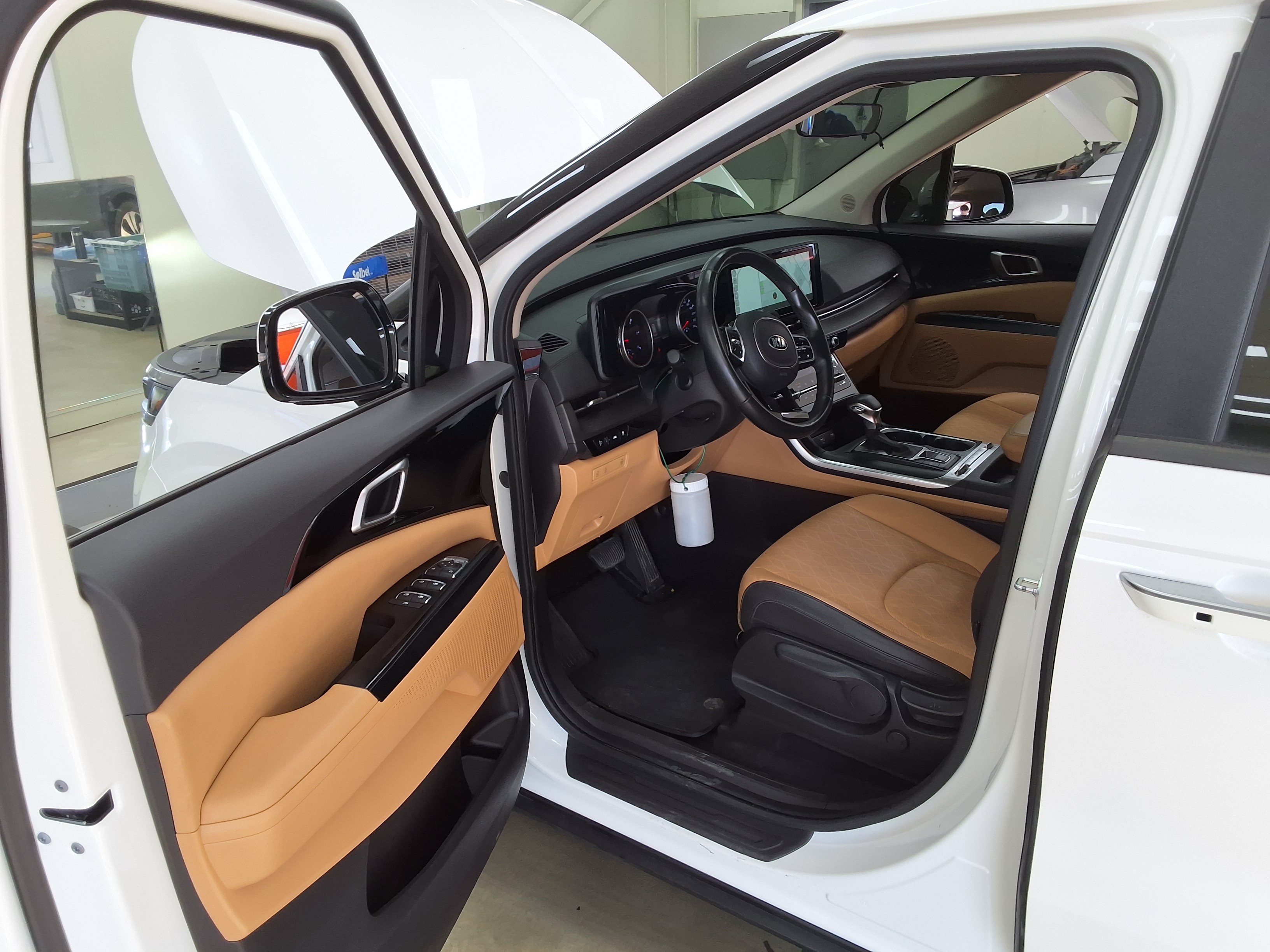 Kia Carnival 2021 - Image 9