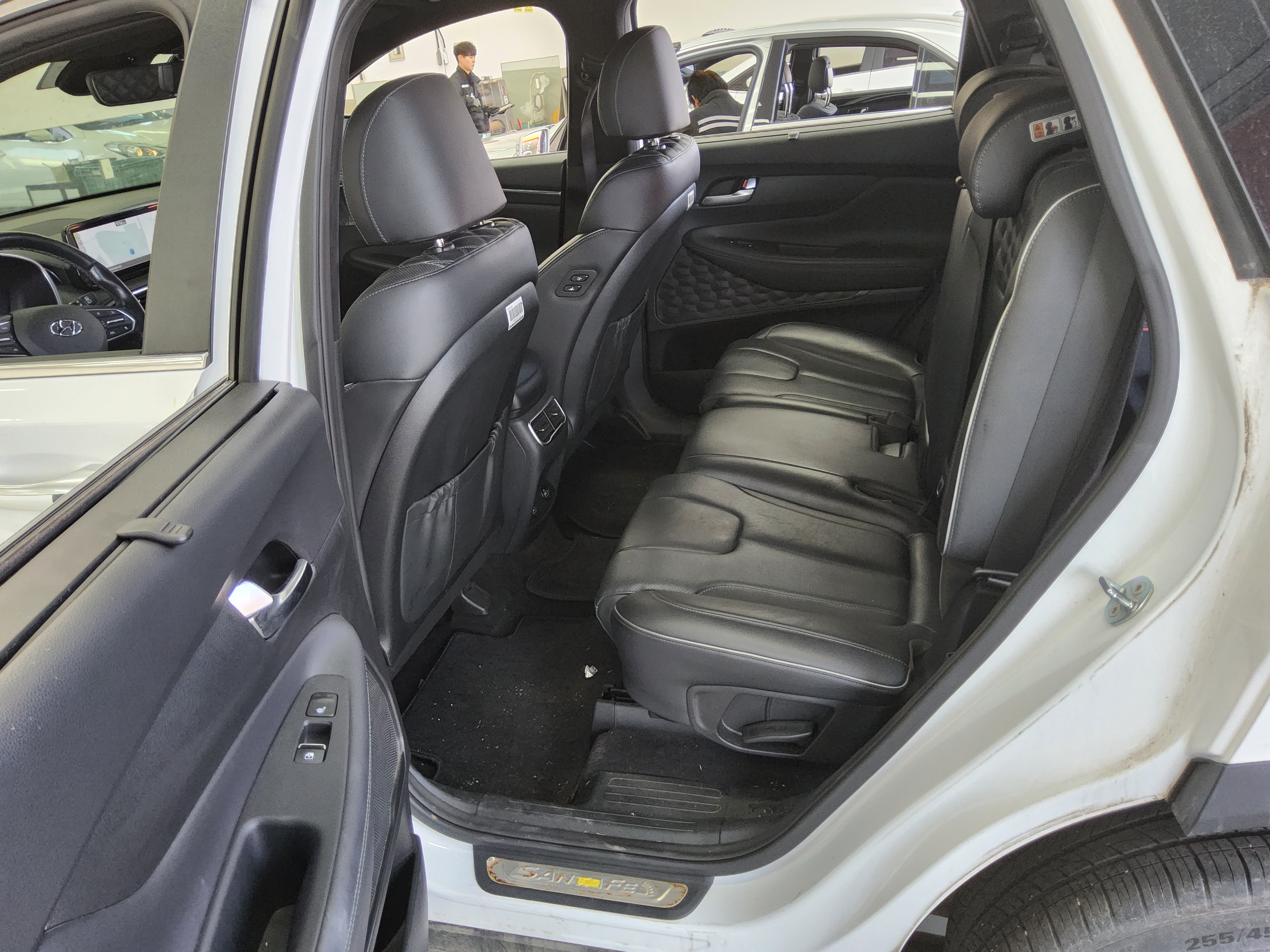 هيونداي سانتافي 2021 - صورة 11