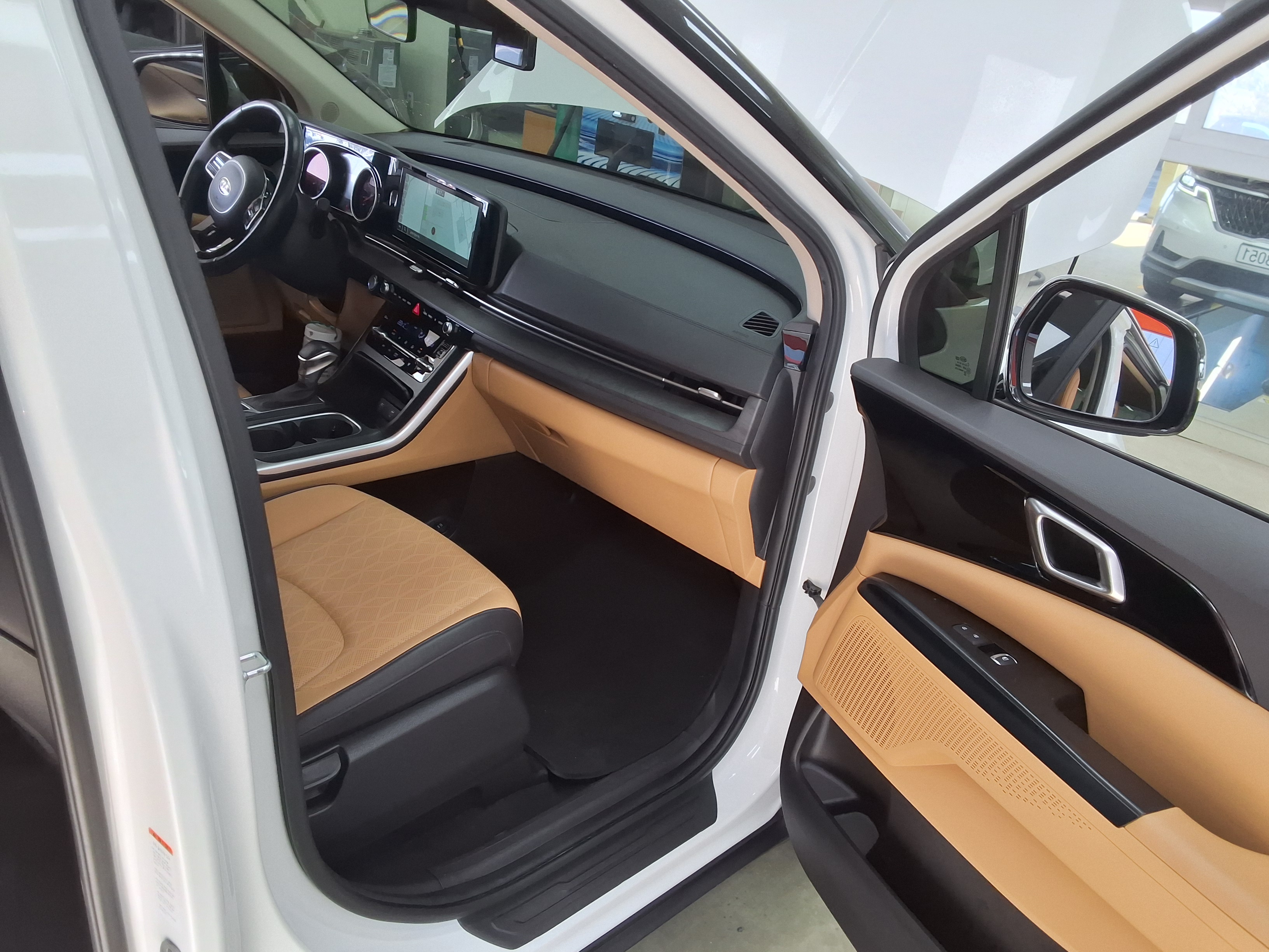 Kia Carnival 2021 - Image 13