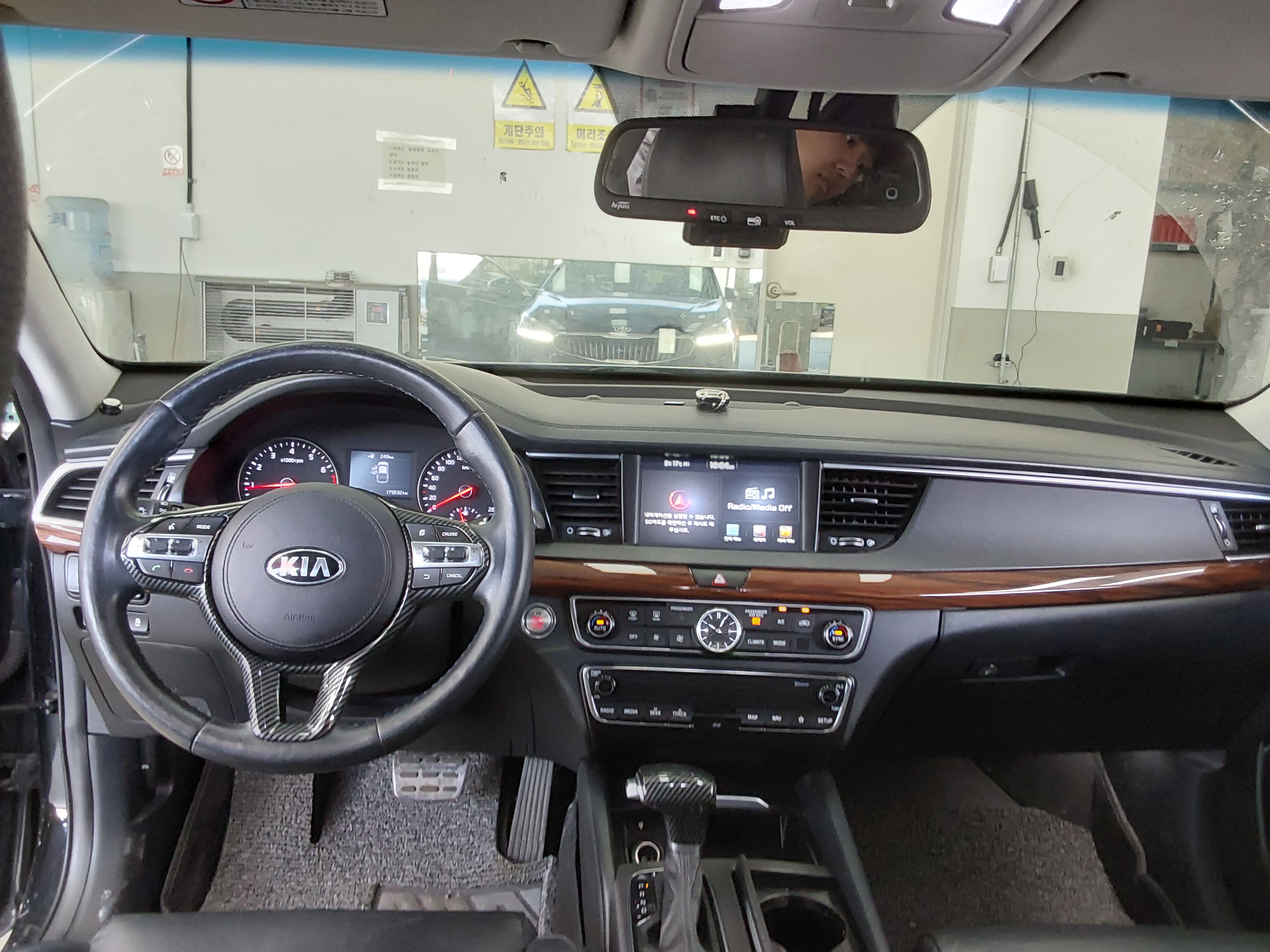 كيا أخرى 2017 - صورة 10