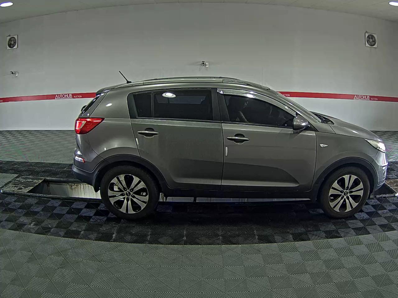 كيا سبورتاج 2012 - صورة 3