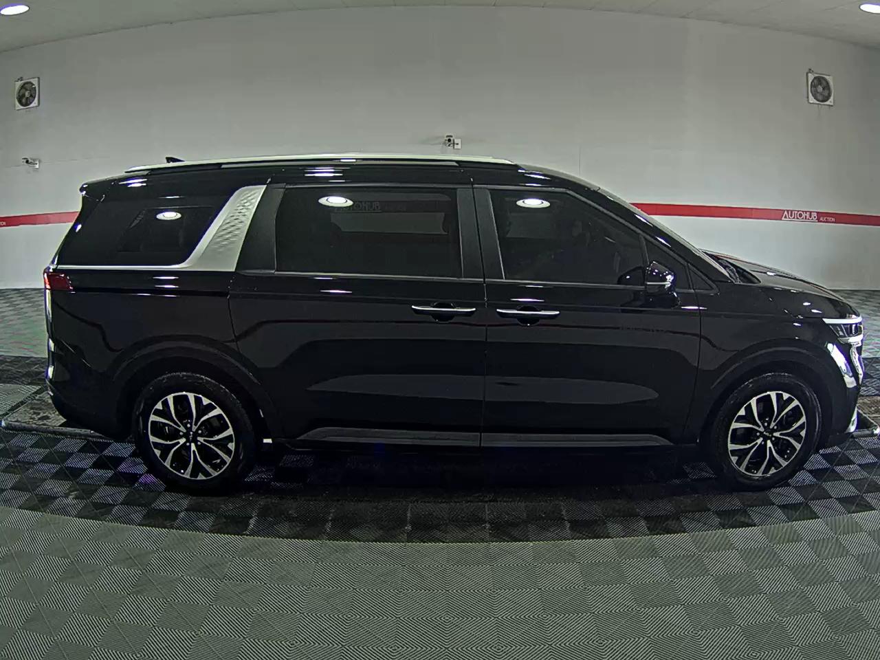 Kia Carnival 2022 - Image 3