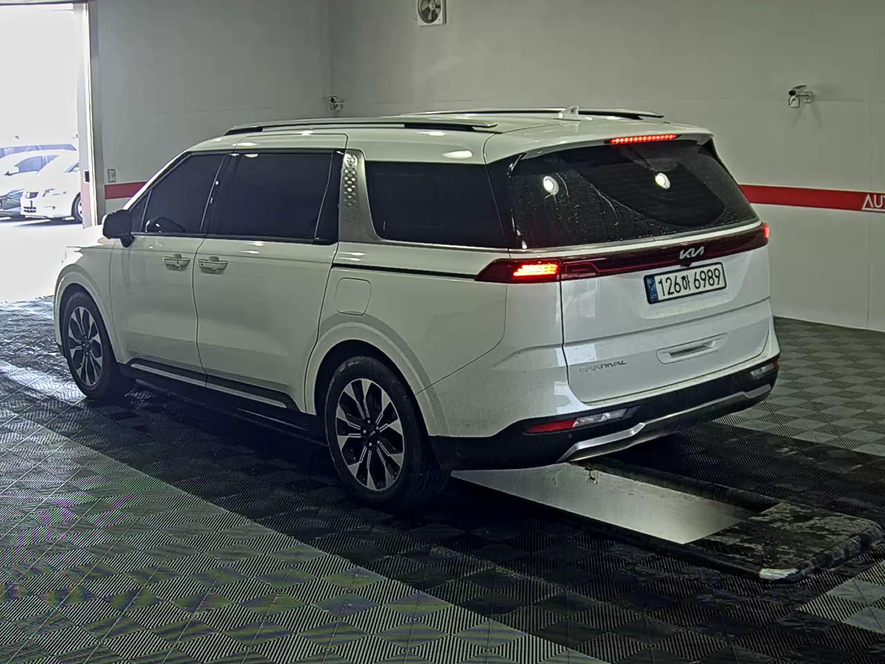 Kia Carnival 2022 - Image 5
