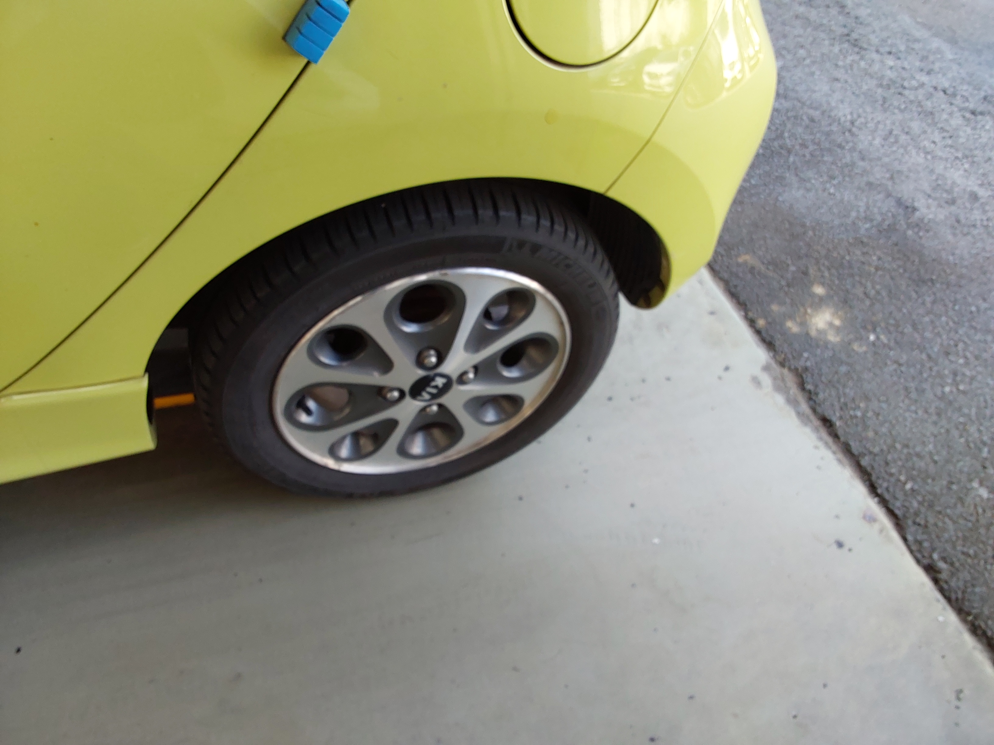 Kia Morning 2012 - Image 18