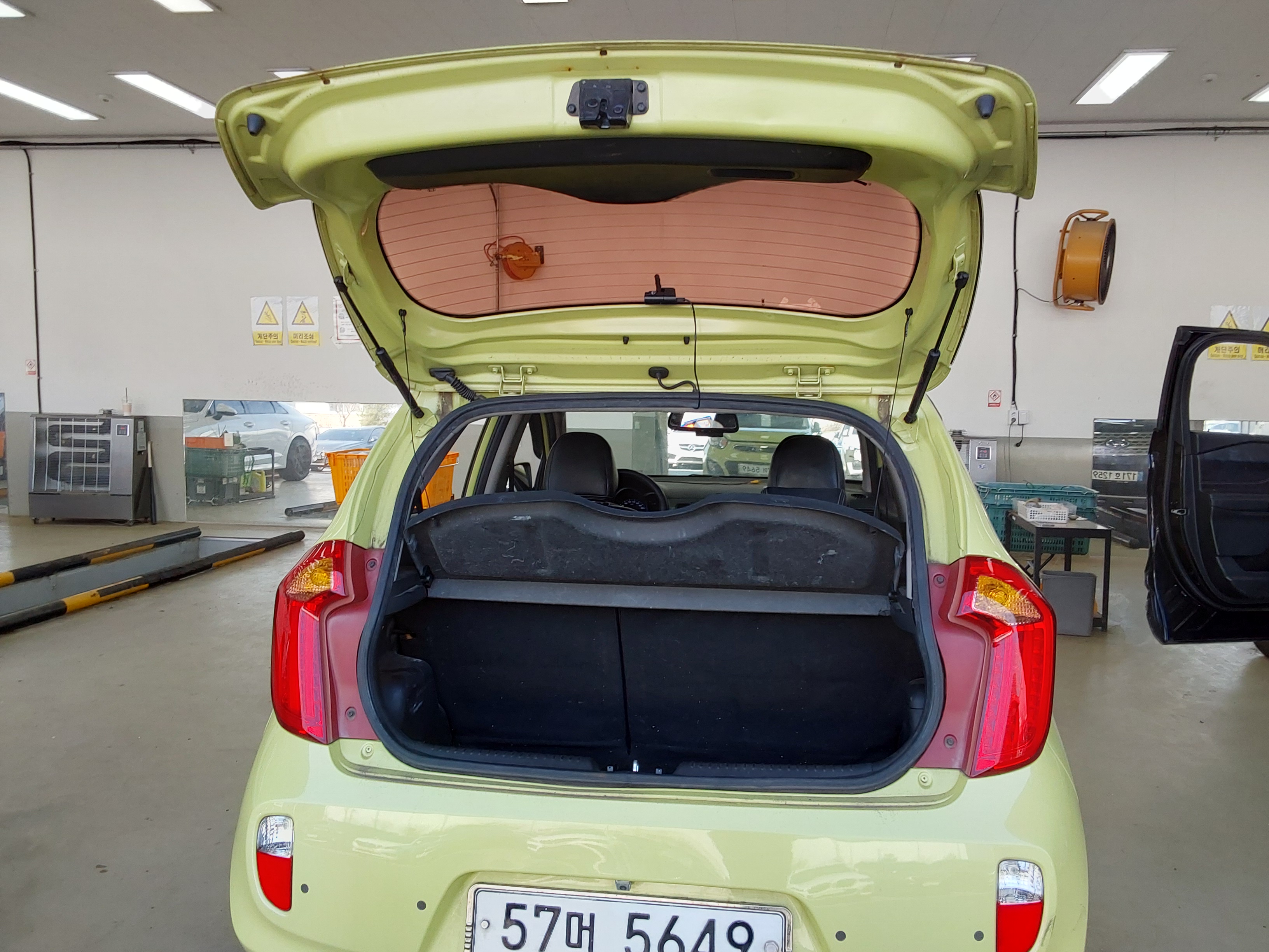 Kia Morning 2012 - Image 14