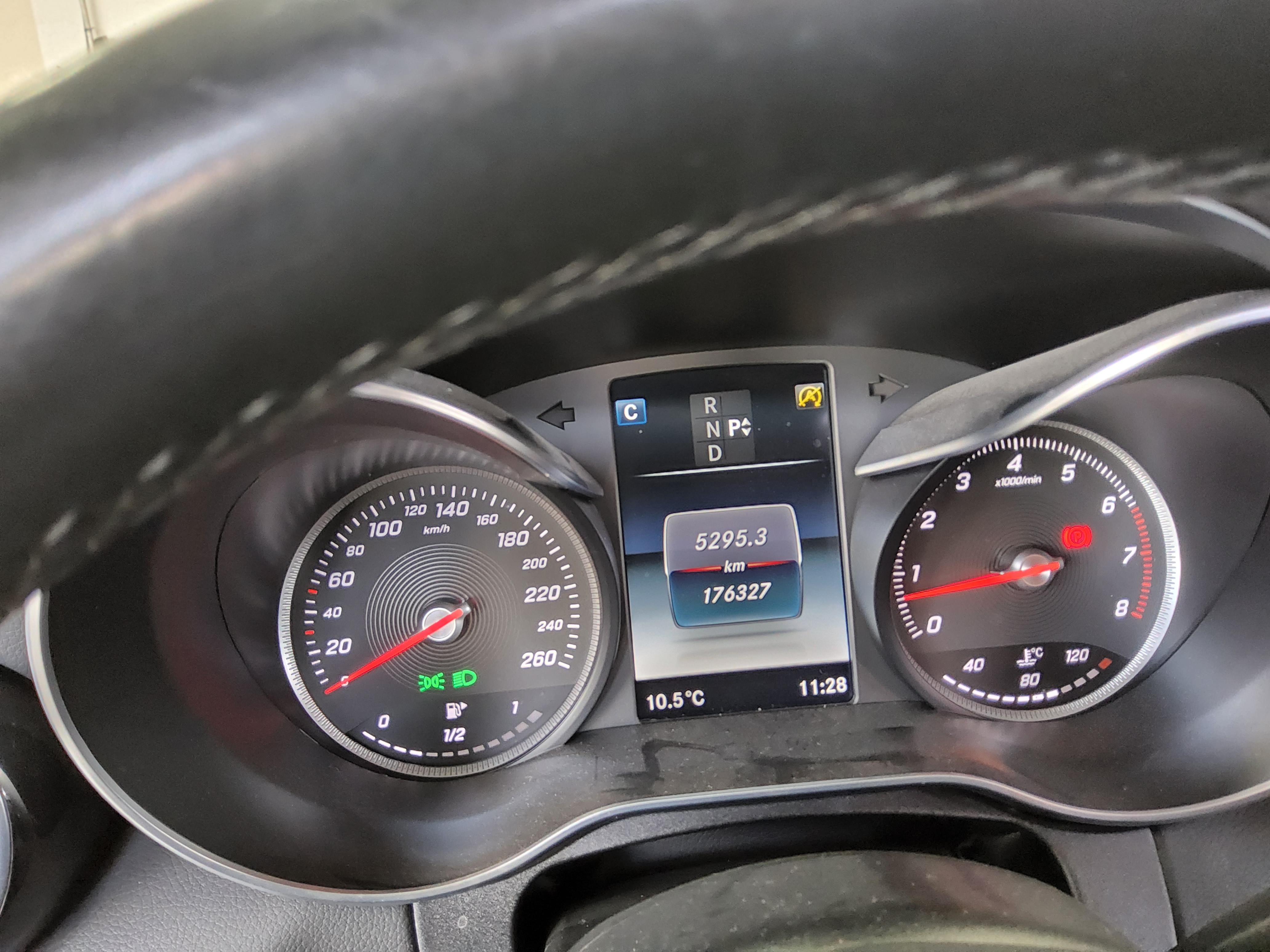 메르세데스-벤츠 C-클래스 2016 - 이미지 8