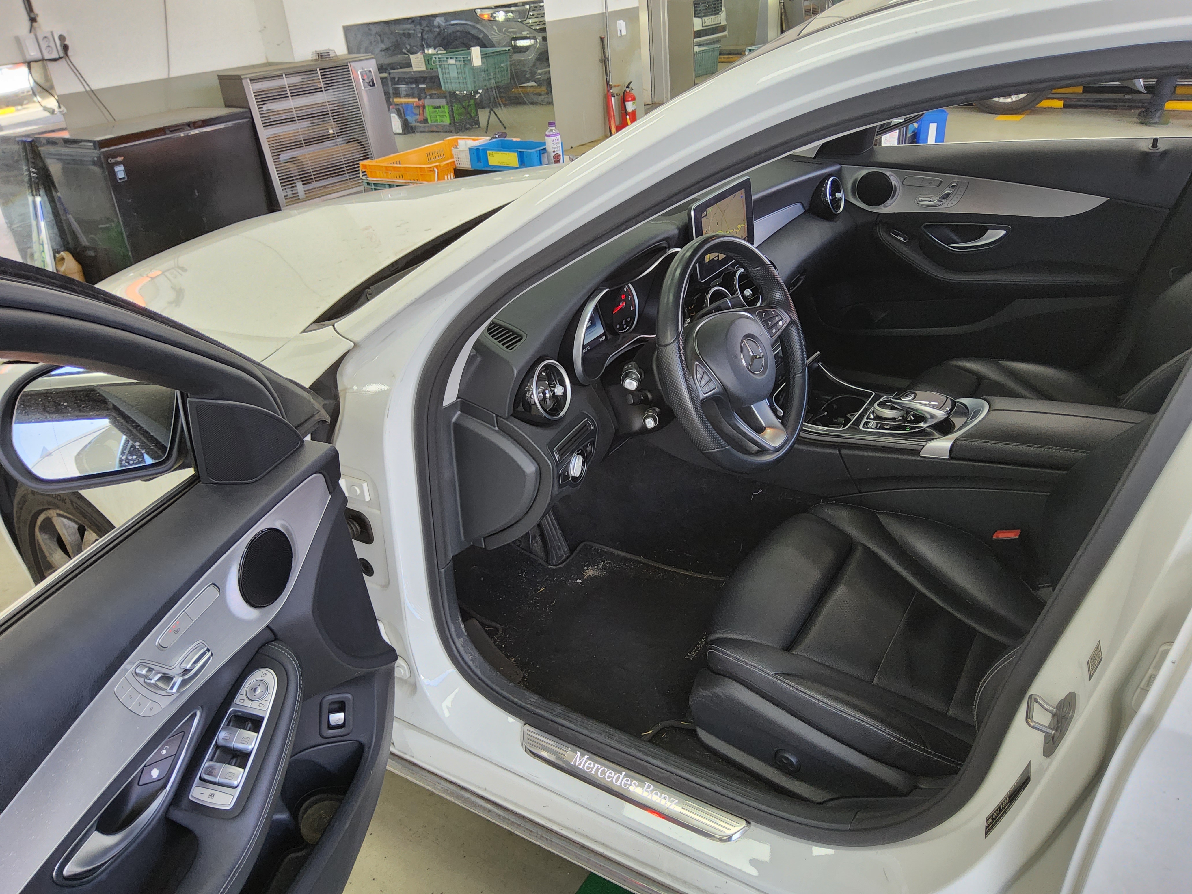 메르세데스-벤츠 C-클래스 2016 - 이미지 9