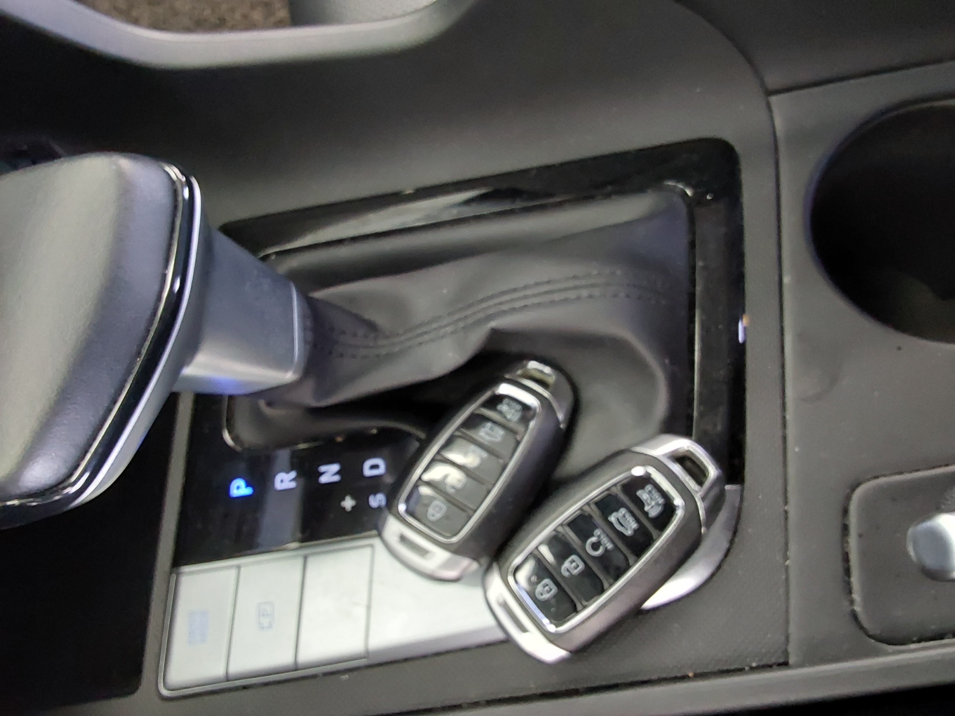 Hyundai Elantra 2022 - Image 18