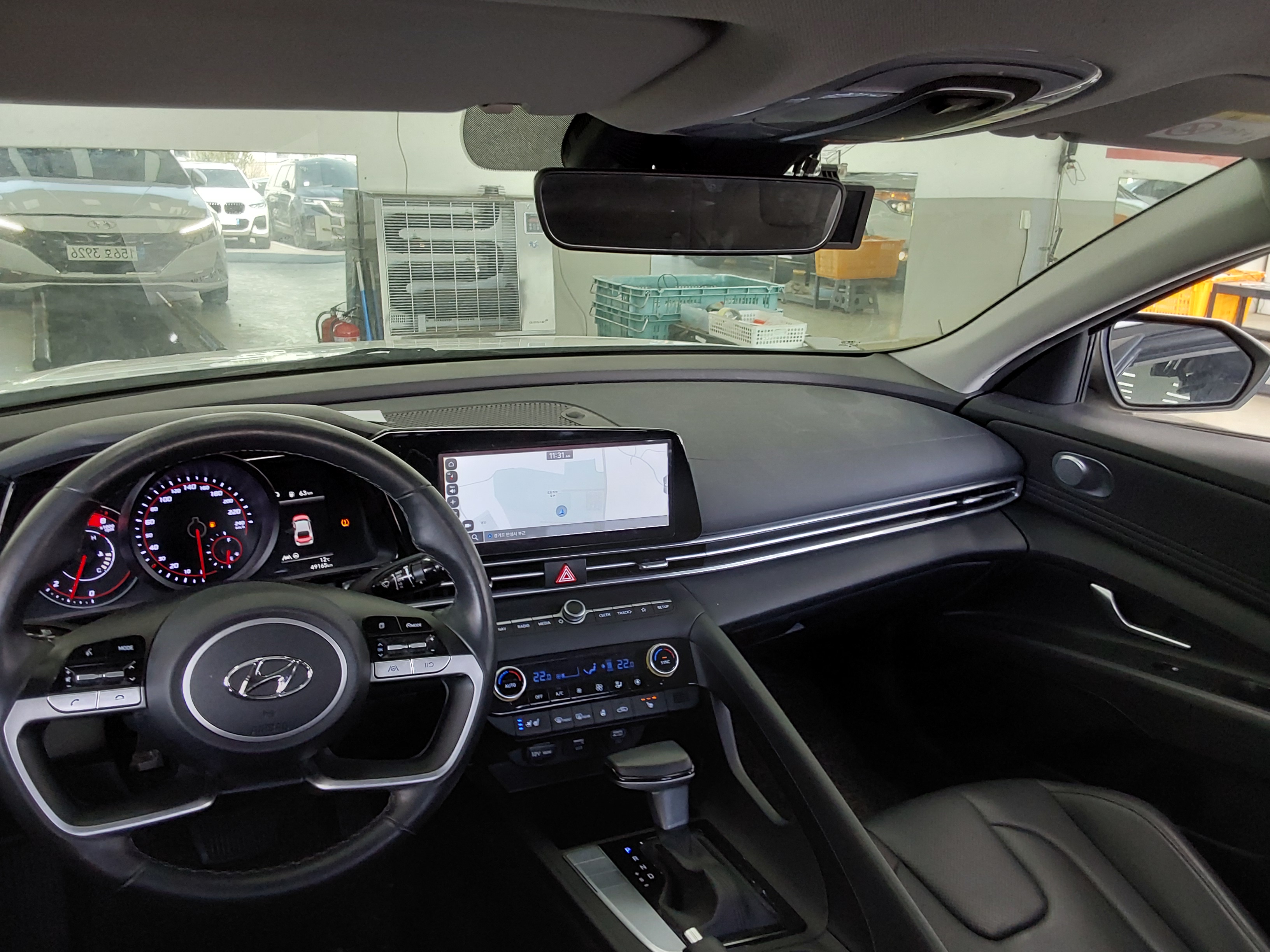 Hyundai Elantra 2022 - Image 10