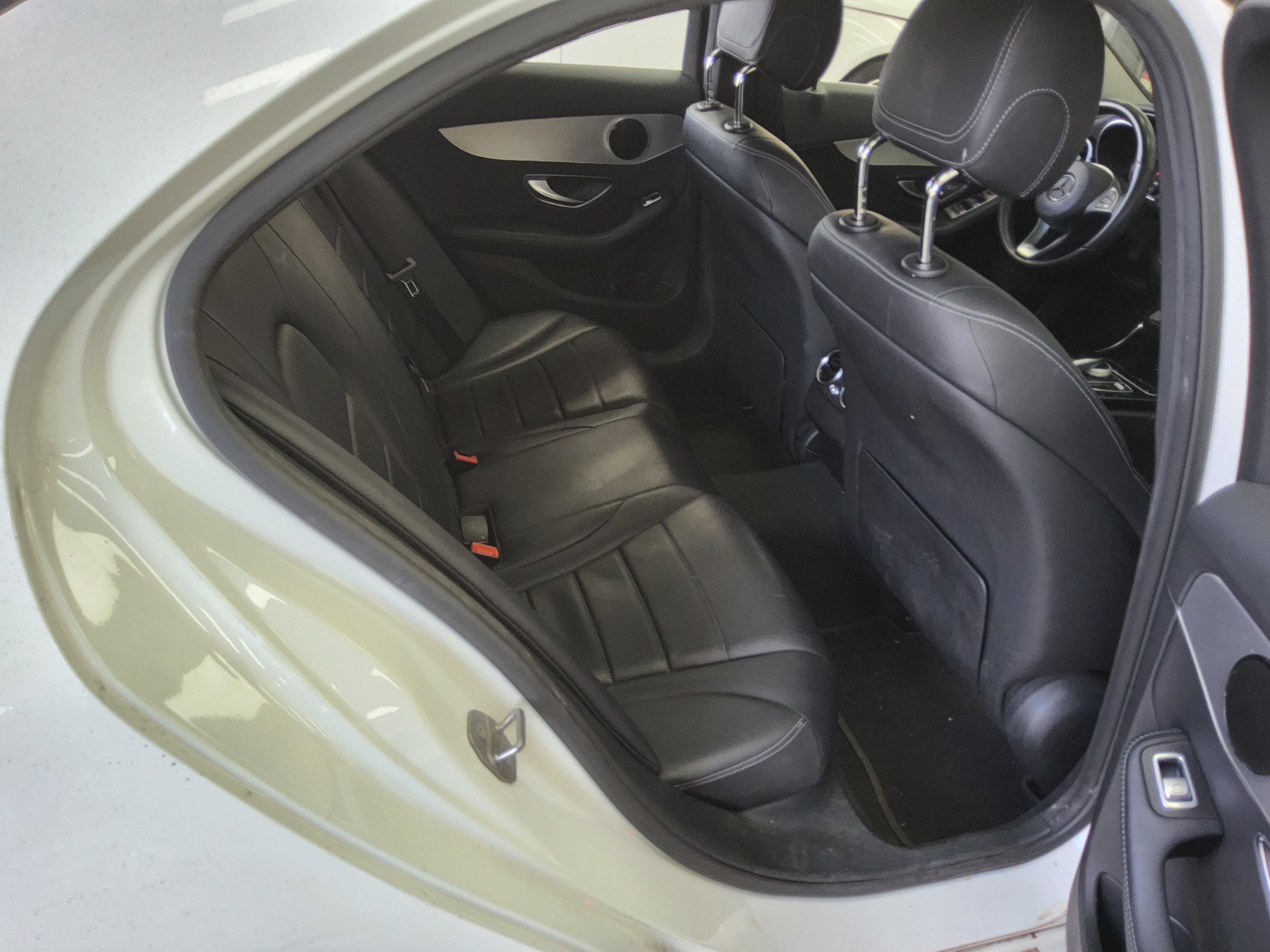 메르세데스-벤츠 C-클래스 2016 - 이미지 12