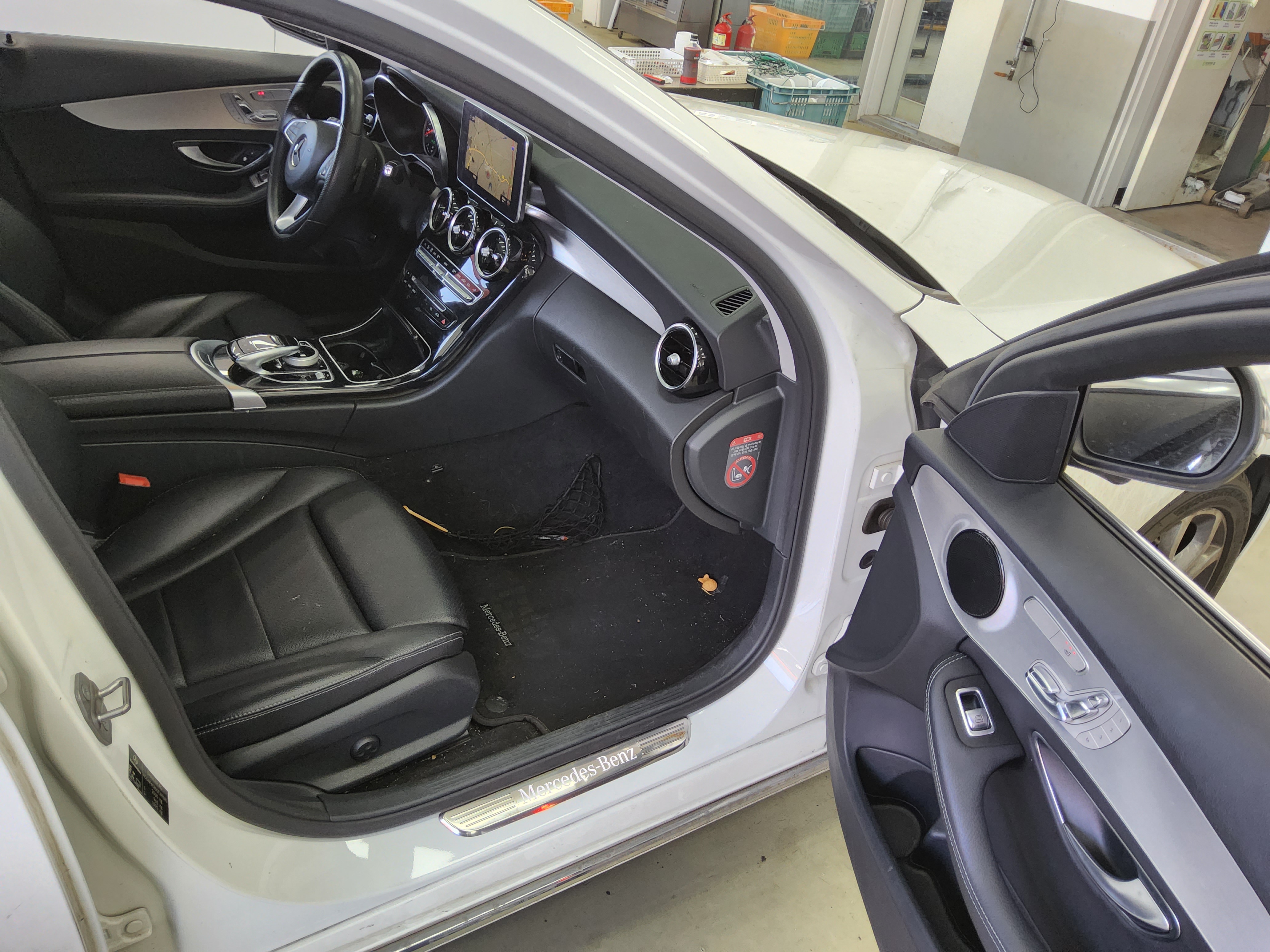 메르세데스-벤츠 C-클래스 2016 - 이미지 13