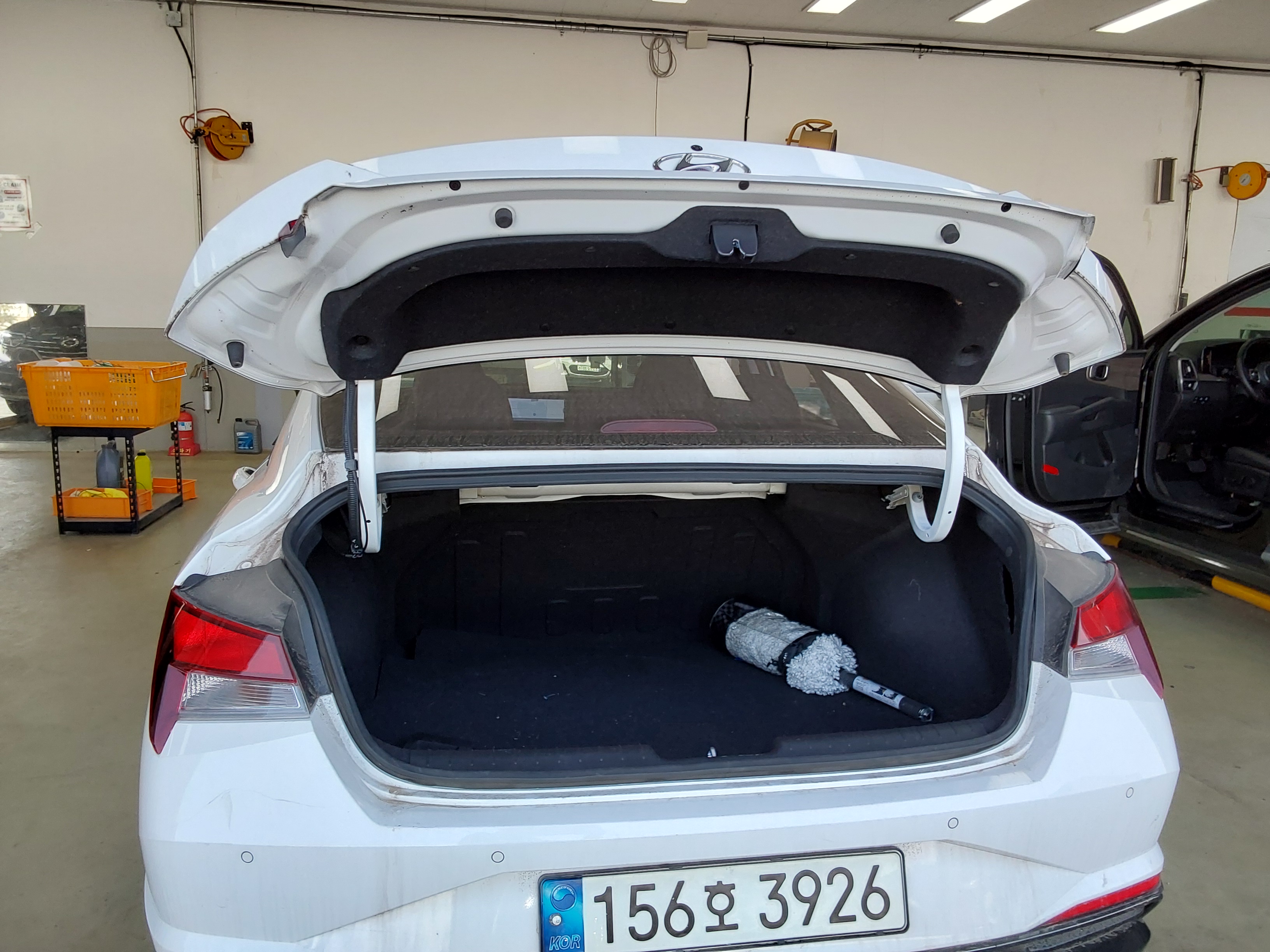 Hyundai Elantra 2022 - Image 14