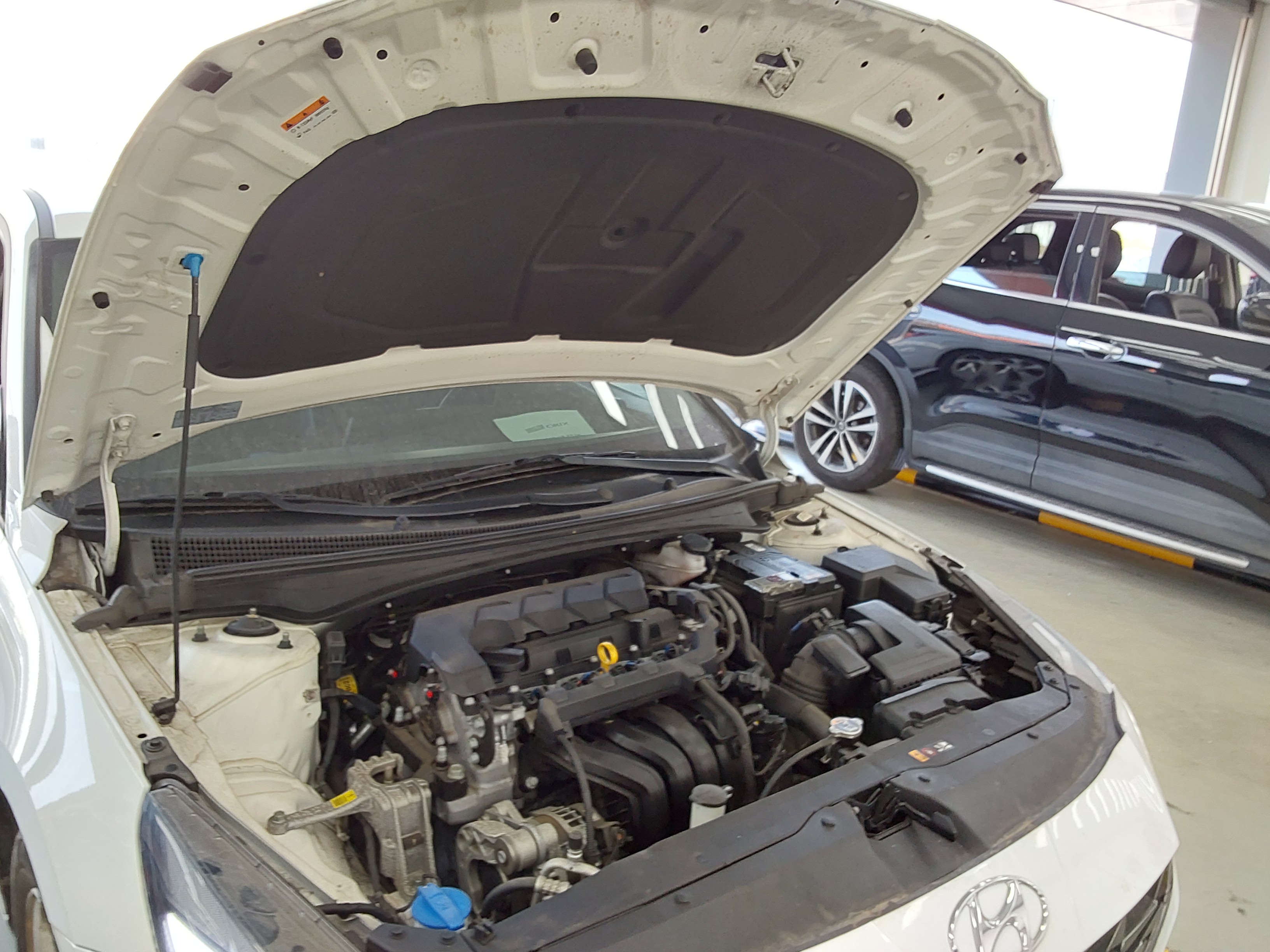 Hyundai Elantra 2022 - Image 19