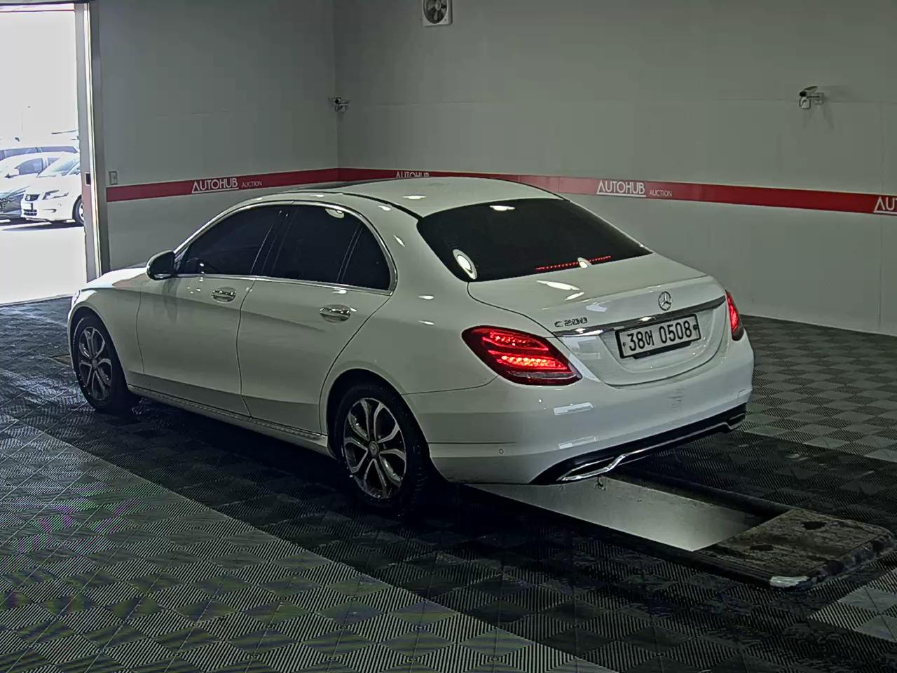 메르세데스-벤츠 C-클래스 2016 - 이미지 5