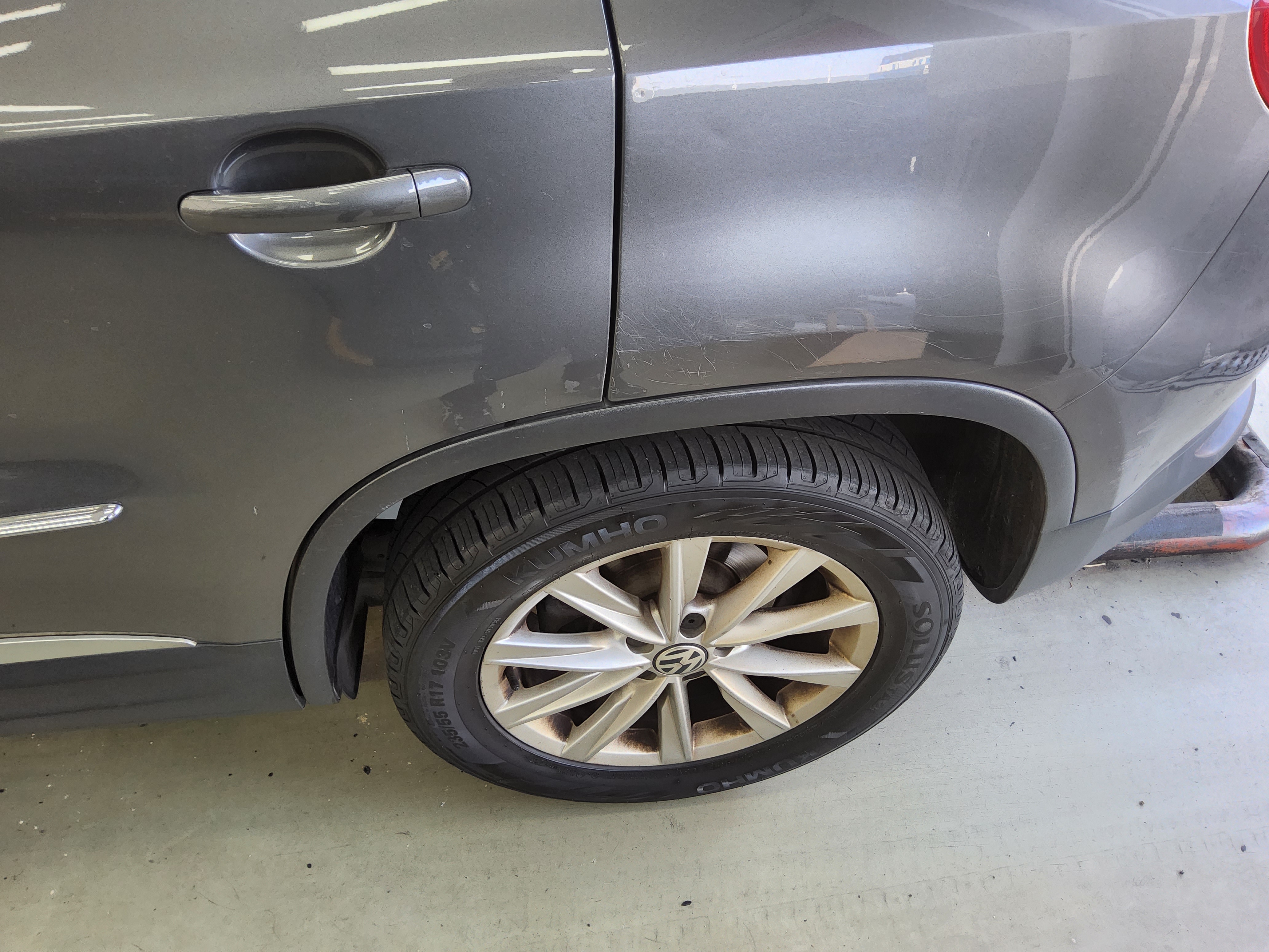 Volkswagen Tiguan 2015 - Image 18