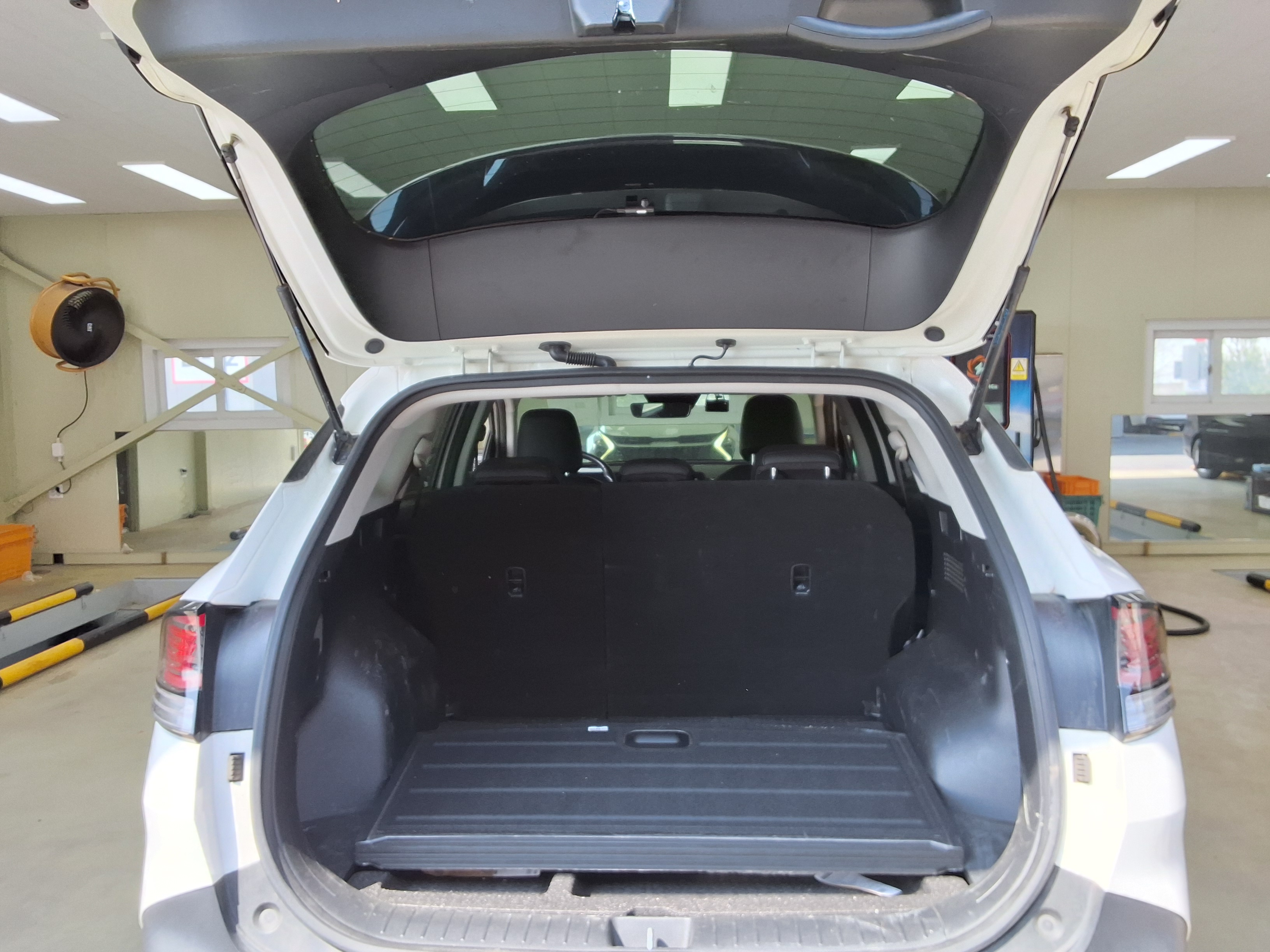 Kia 디 2023 - Image 14