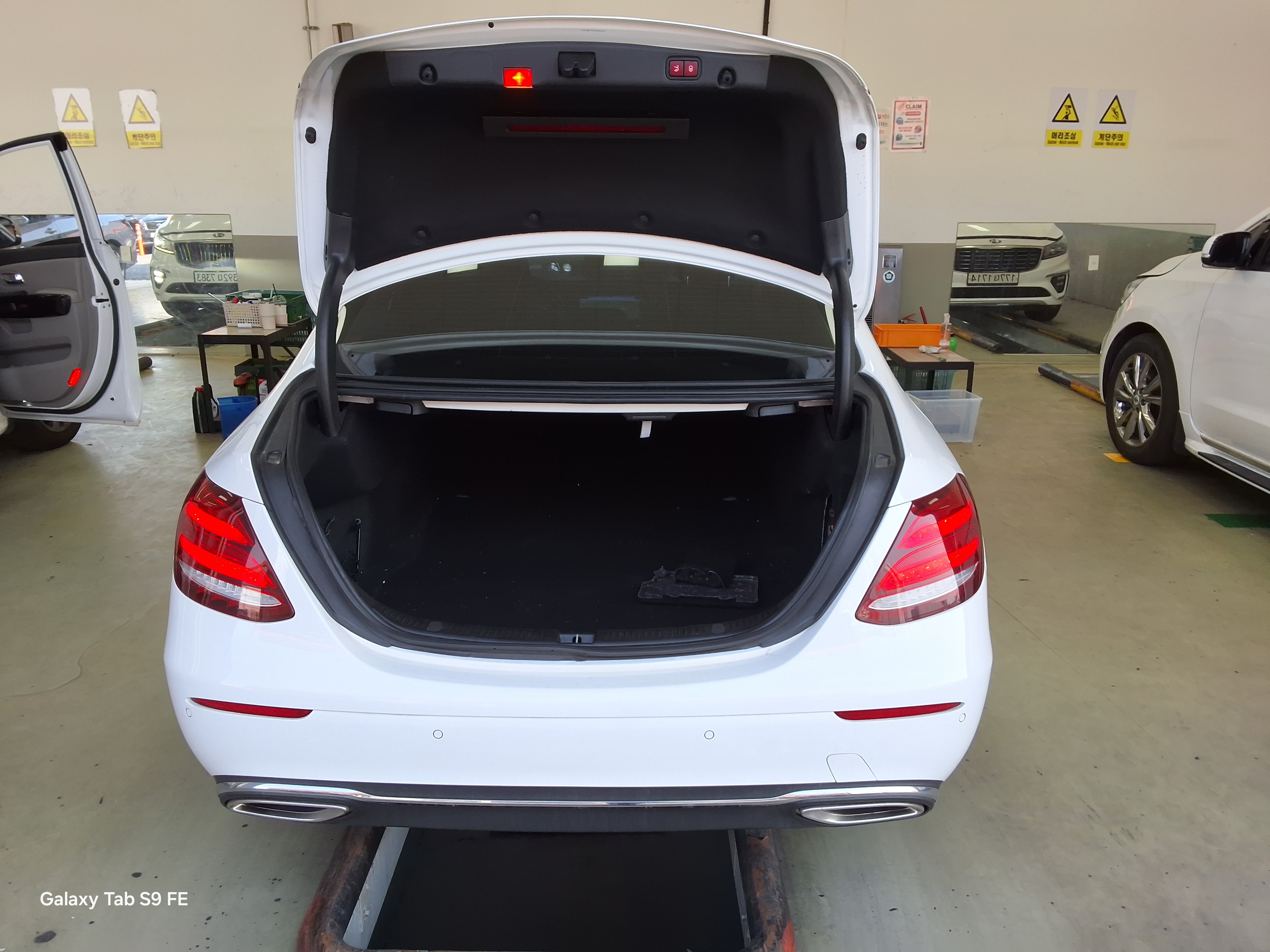 Mercedes-Benz E-Class 2018 - Image 14