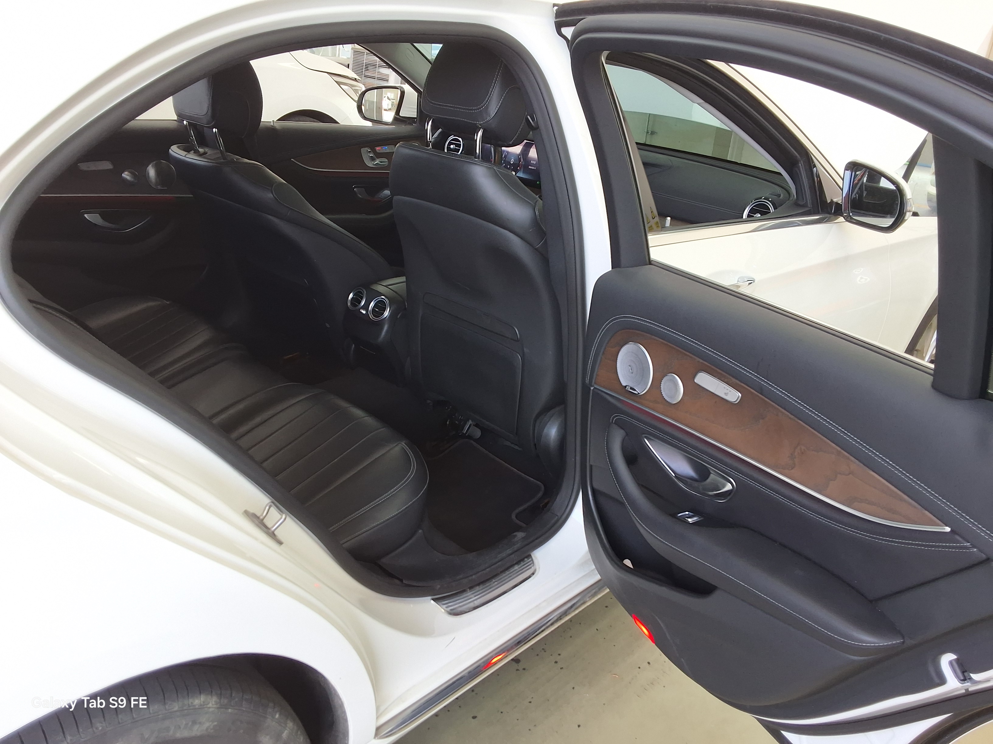 Mercedes-Benz E-Class 2018 - Image 12