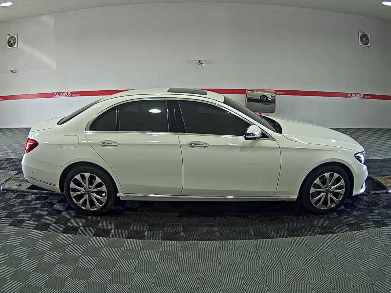 Mercedes-Benz E-Class 2018 - Image 3