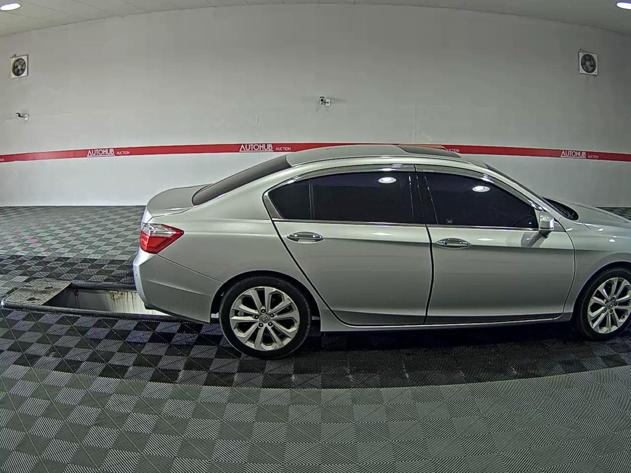 Honda Accord - 3