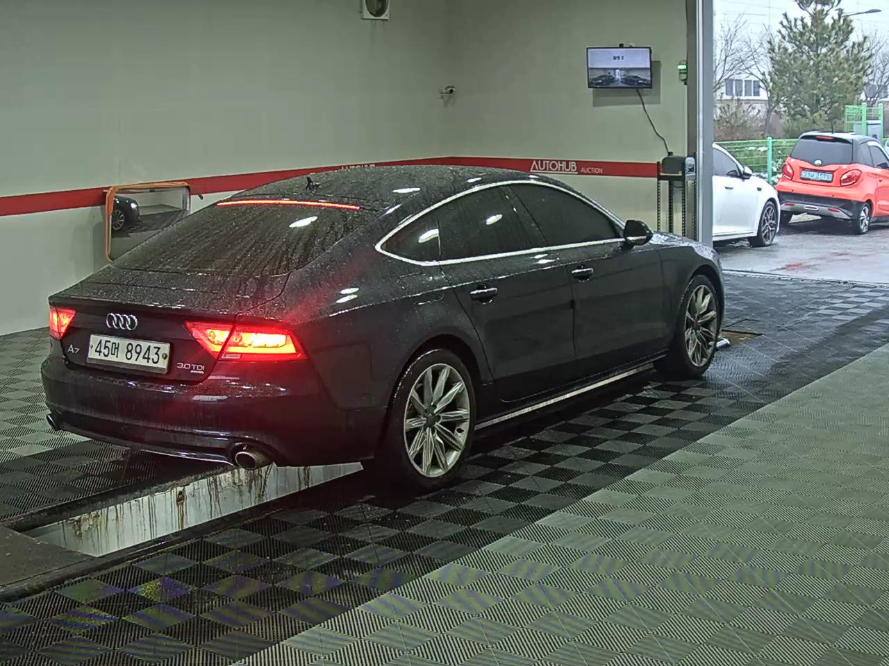 Audi A7 - 4