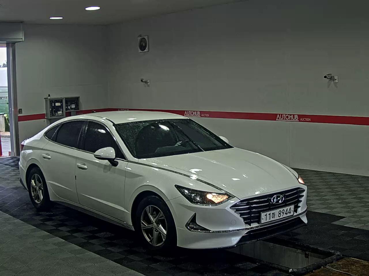 Hyundai Sonata 2020 - Image 2
