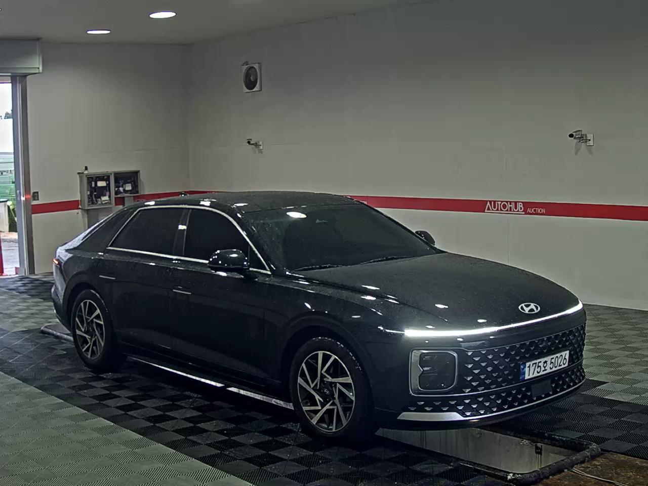 Hyundai Grandeur 2023 - Image 2
