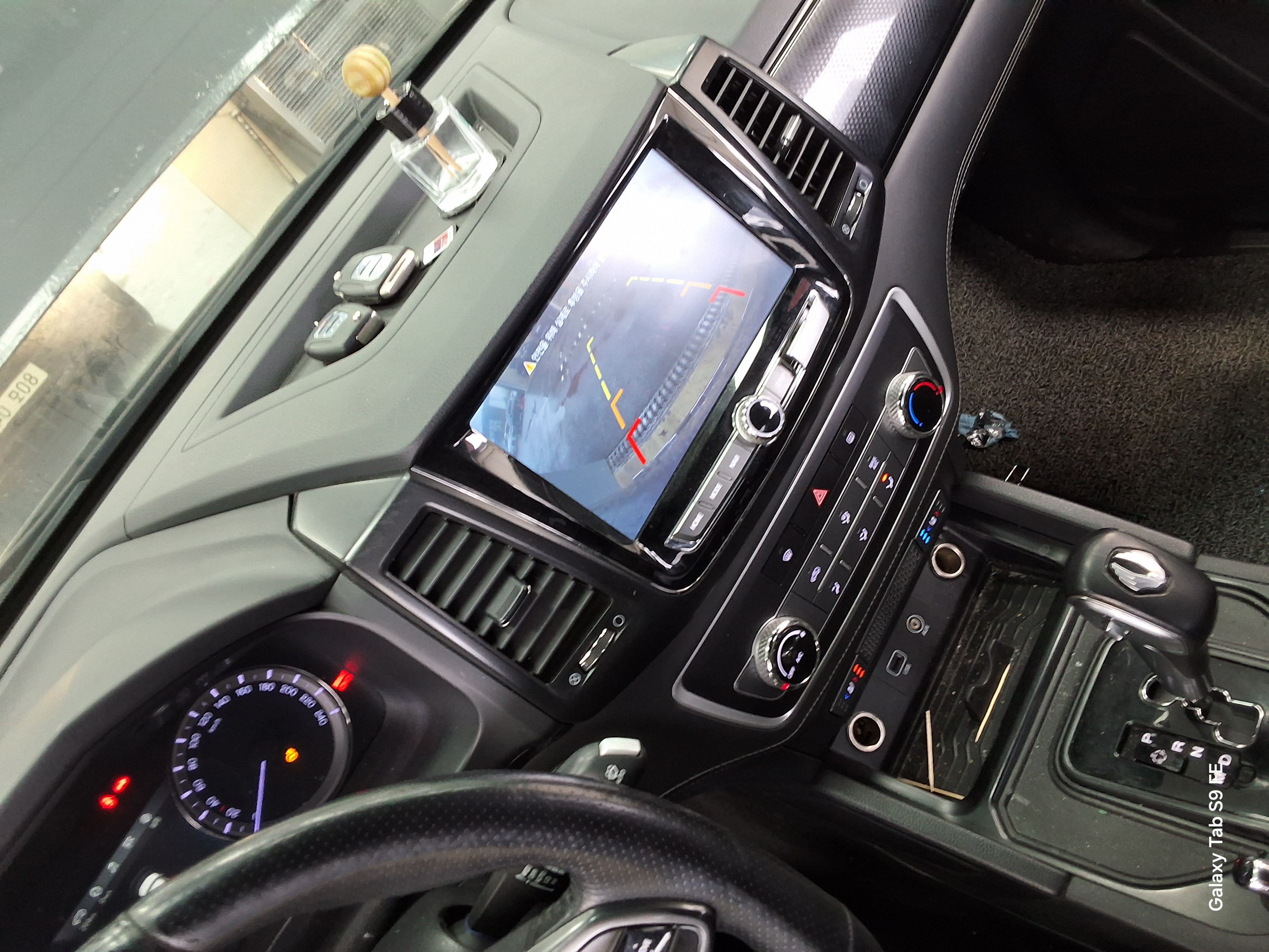KG Mobility Rexton Sports Khan 2020 - Image 18