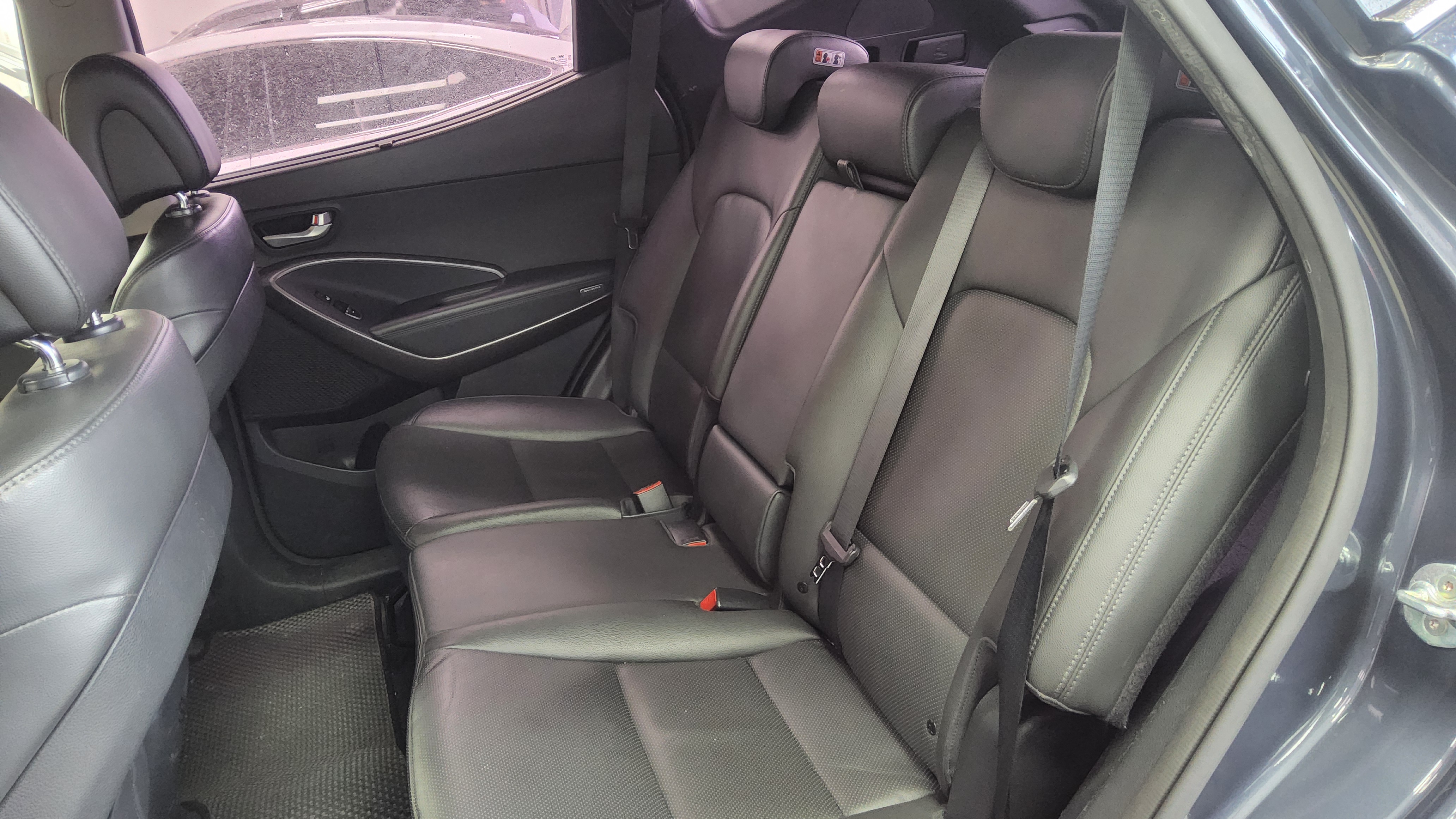 Hyundai Santa Fe 2016 - Image 11