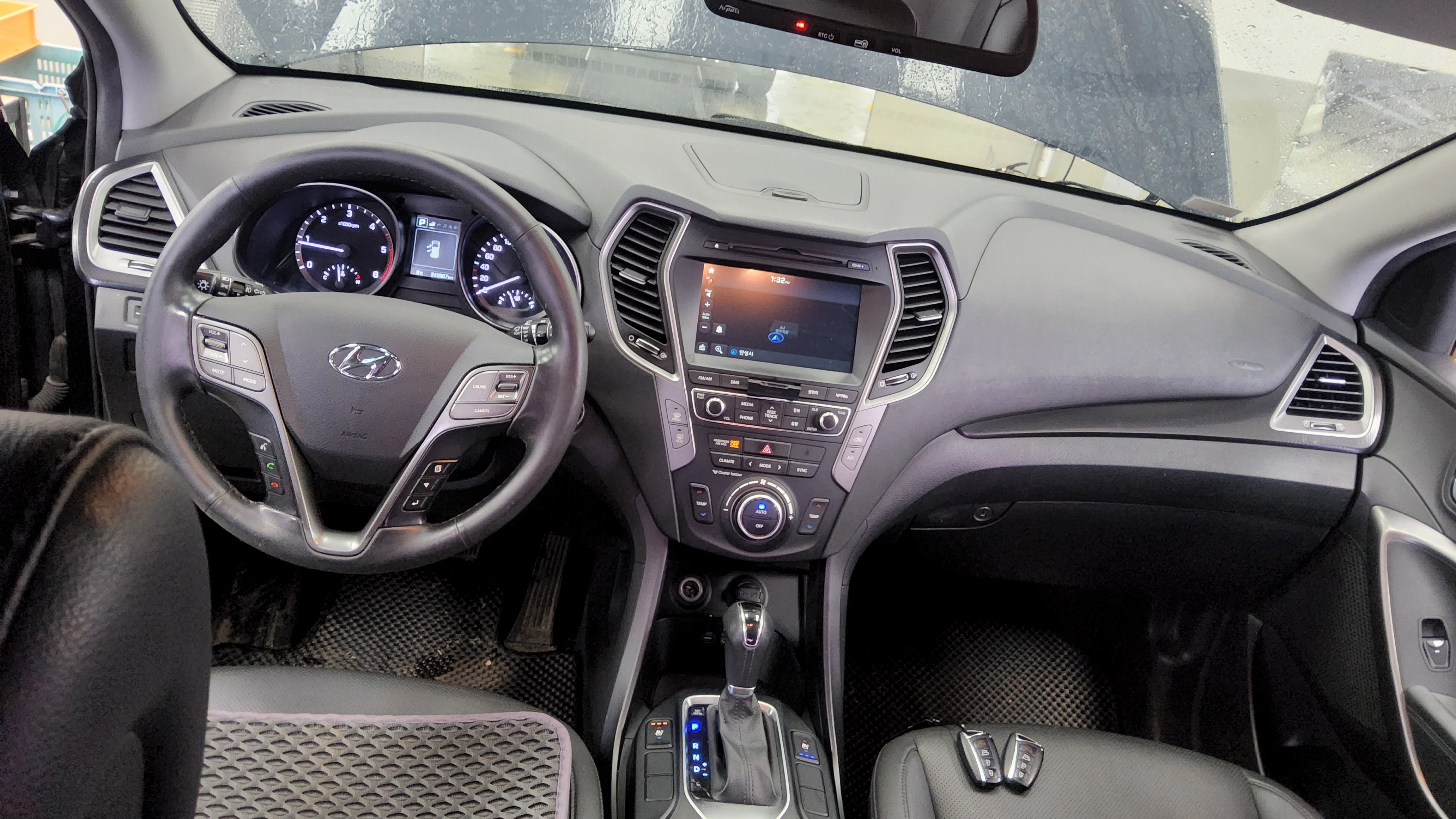 Hyundai Santa Fe 2016 - Image 10