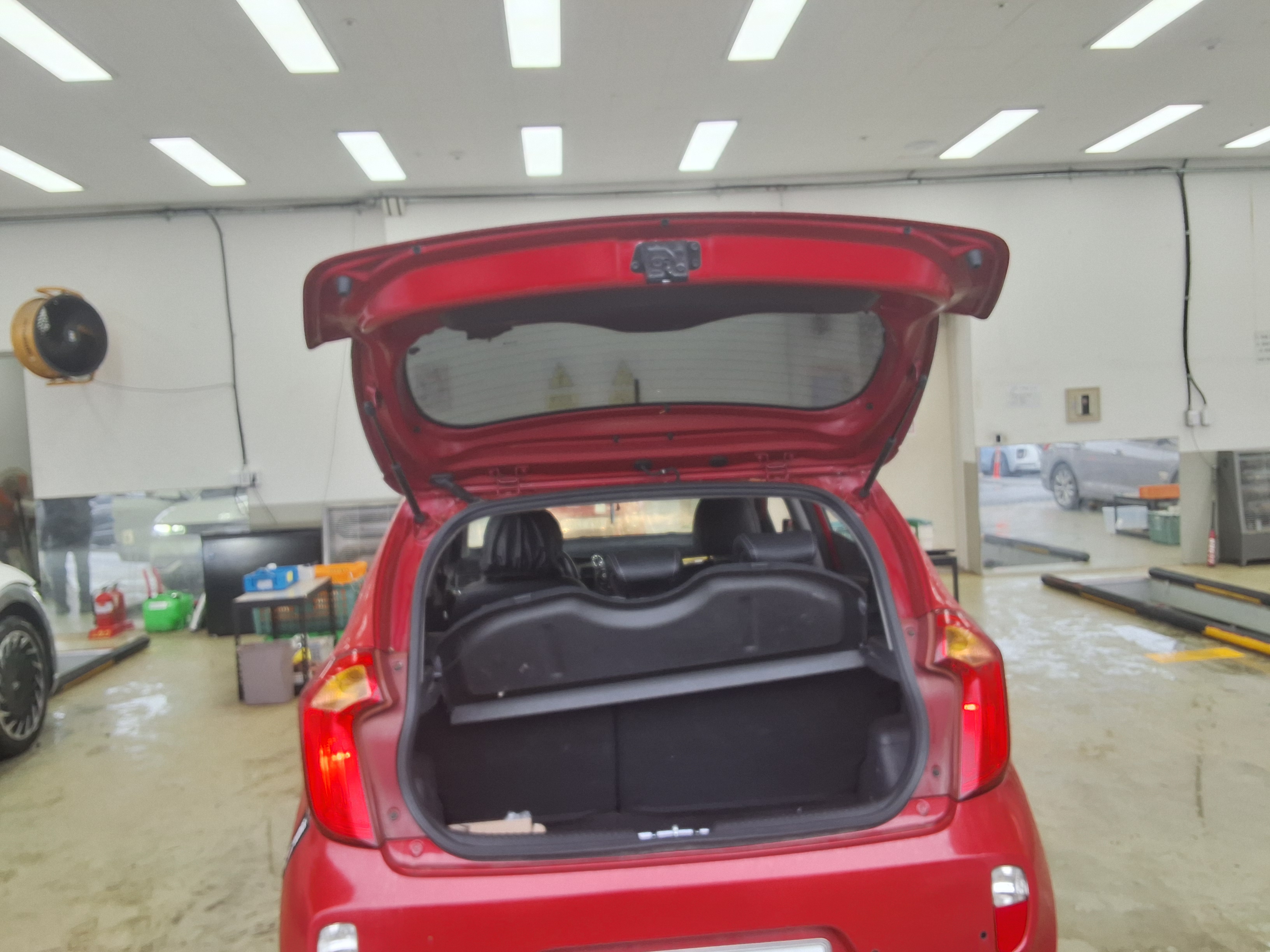 Kia Morning 2013 - Image 14