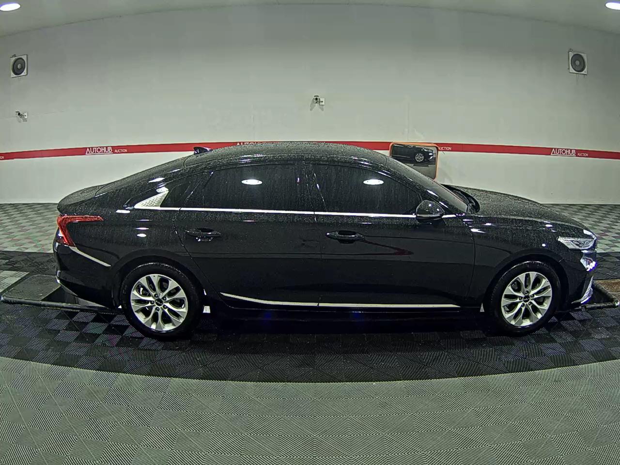 Kia K8 - 3