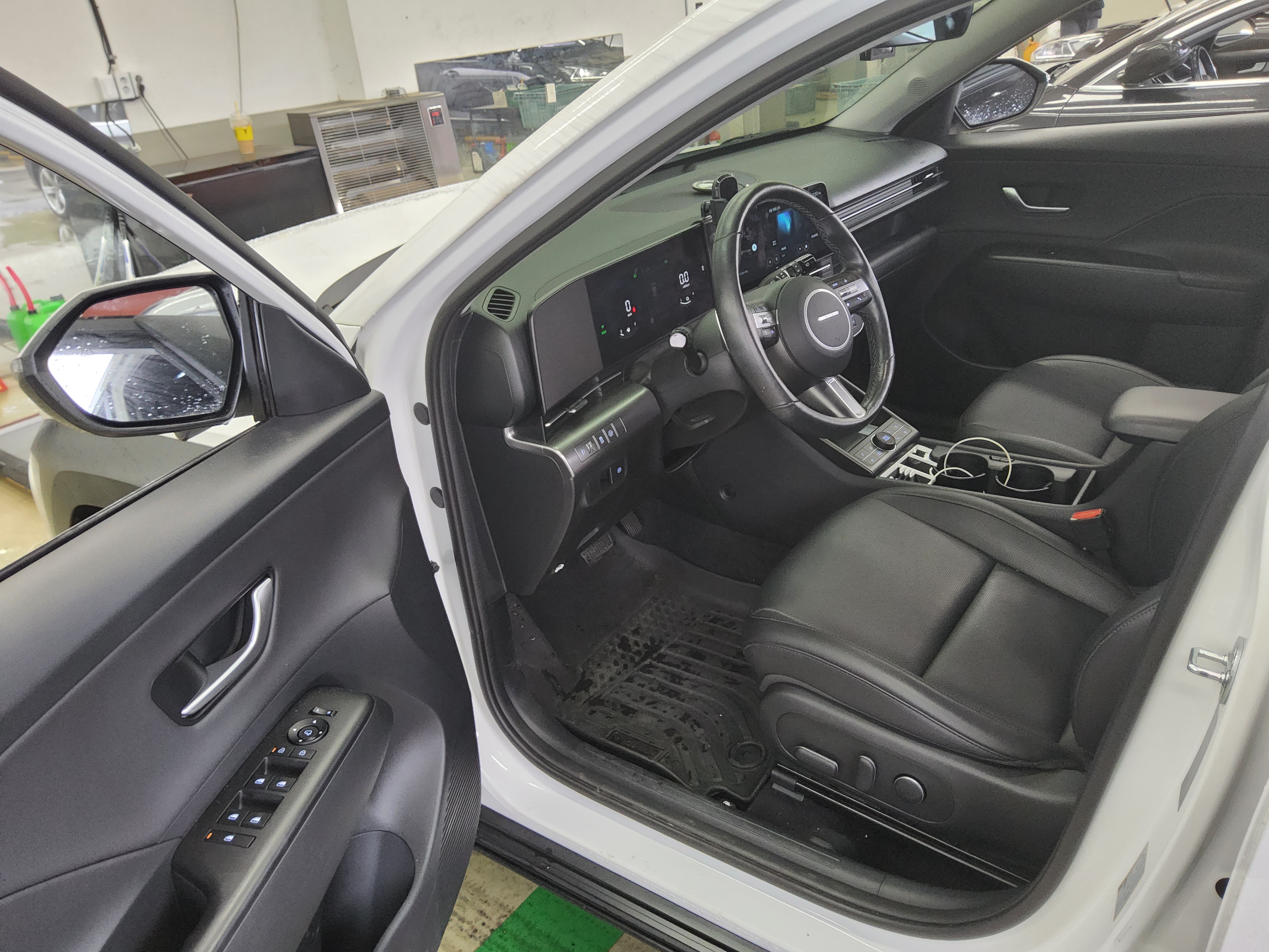 Hyundai Kona 2023 - Image 9