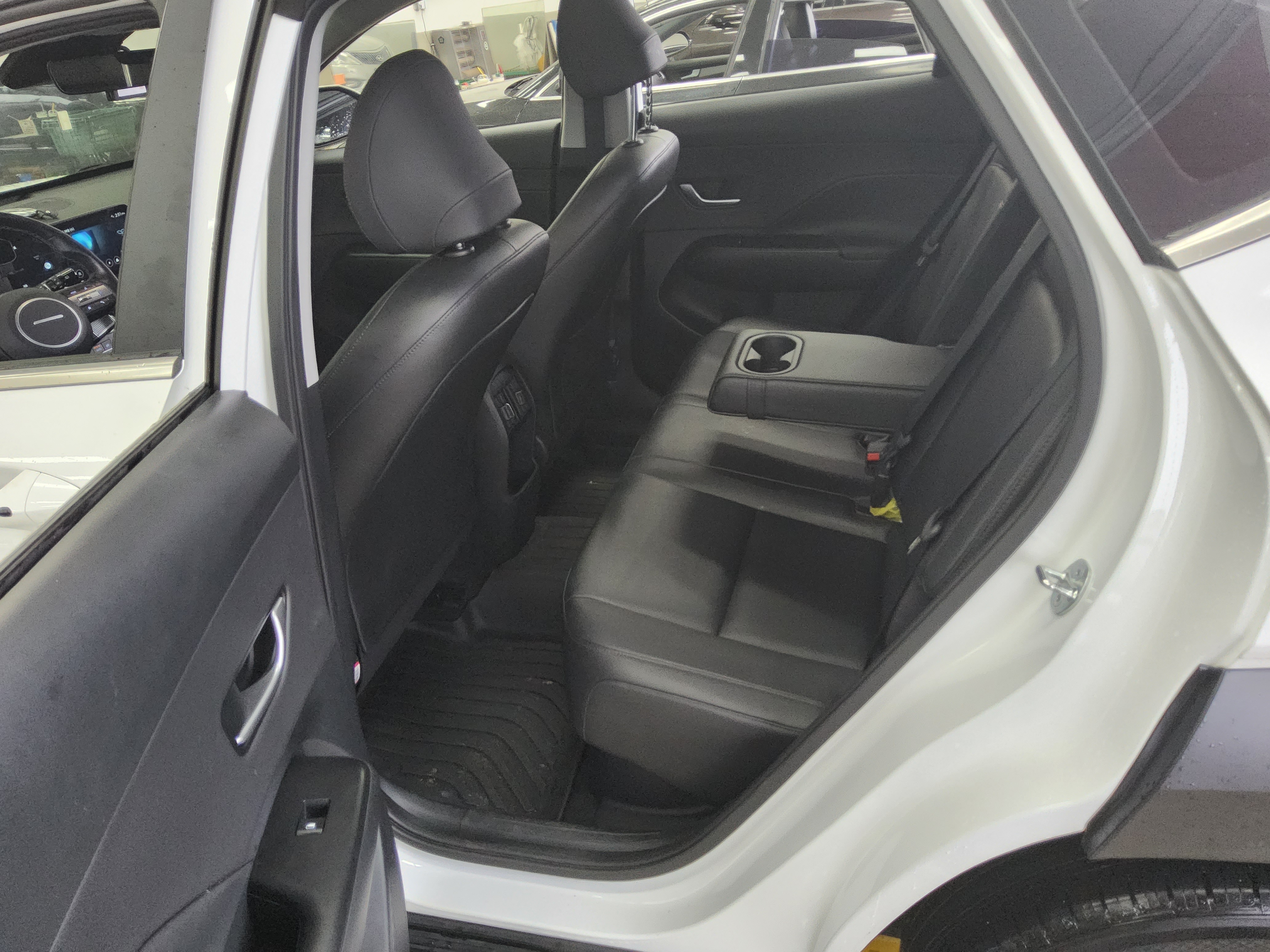 Hyundai Kona 2023 - Image 11
