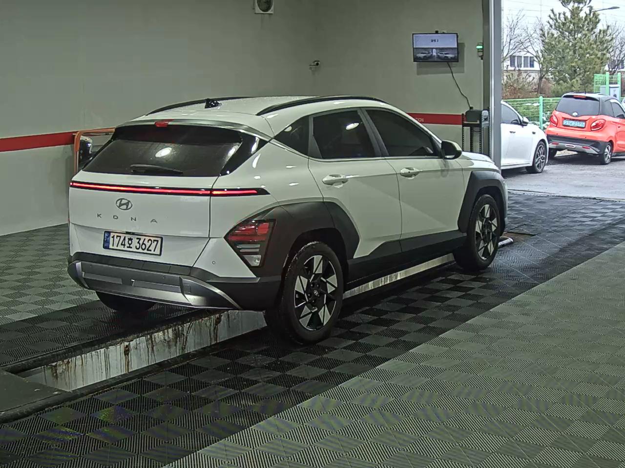 Hyundai Kona 2023 - Image 4