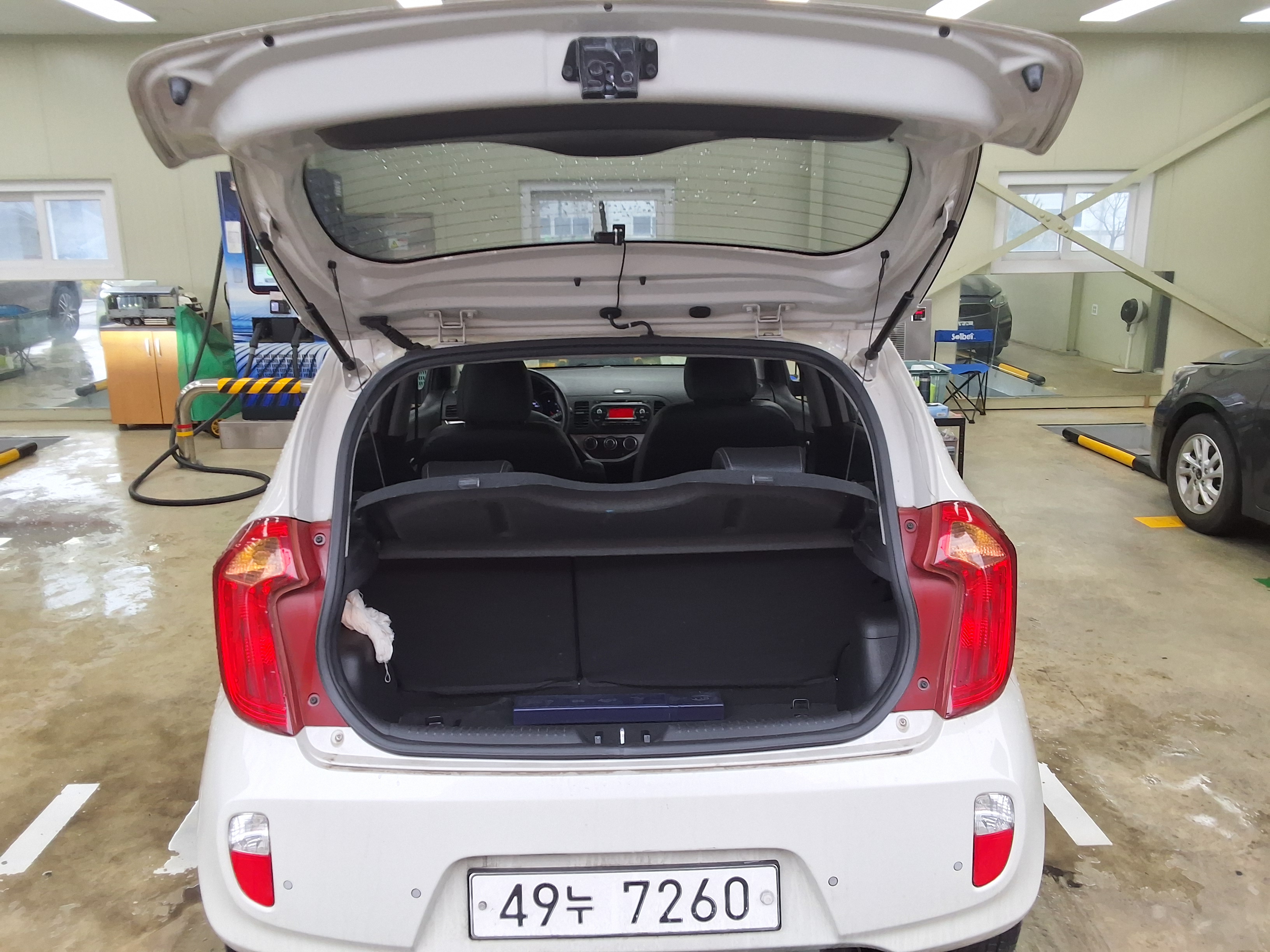 Kia Morning 2012 - Image 14