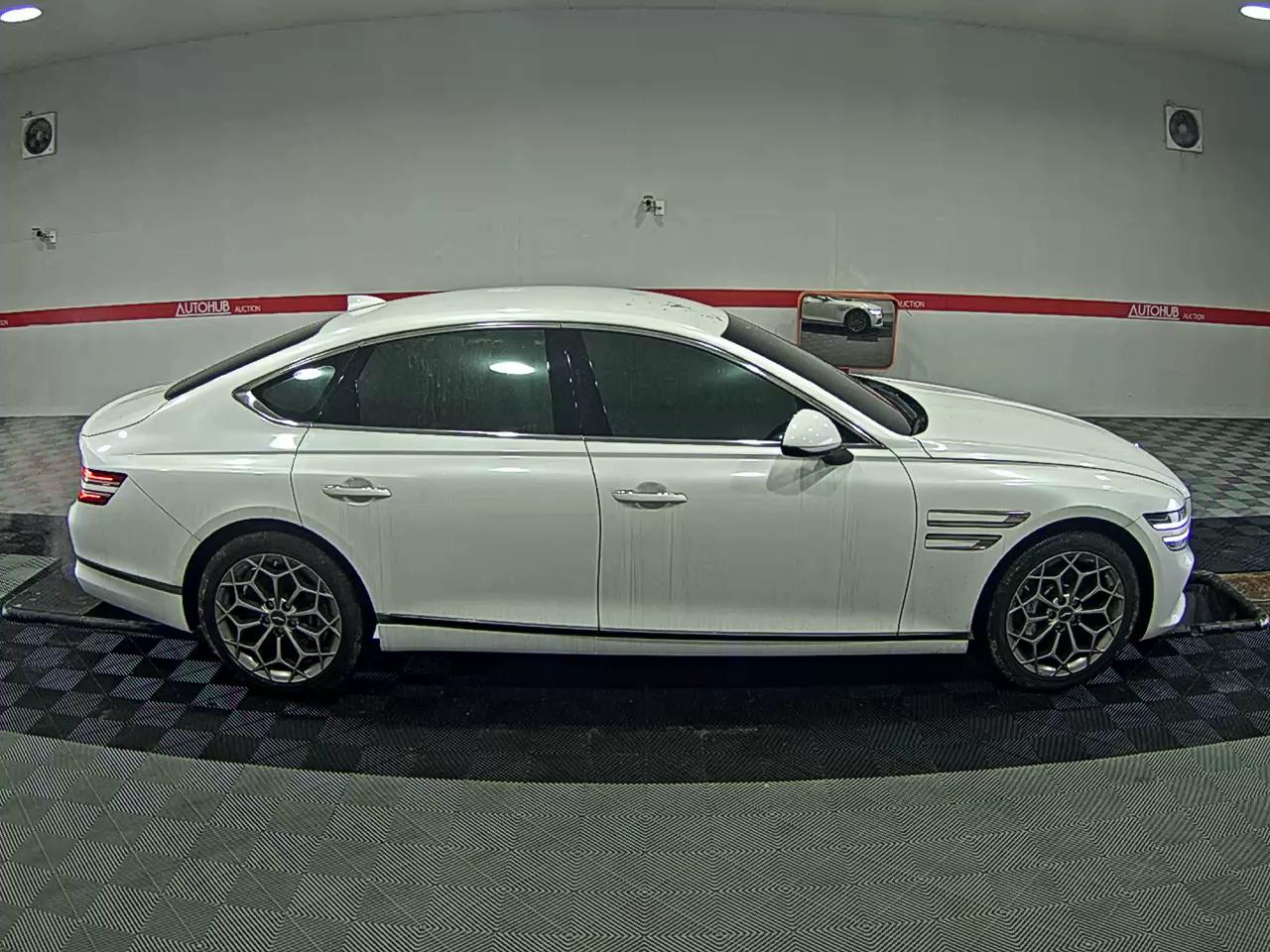Hyundai Genesis 2024 - Image 3