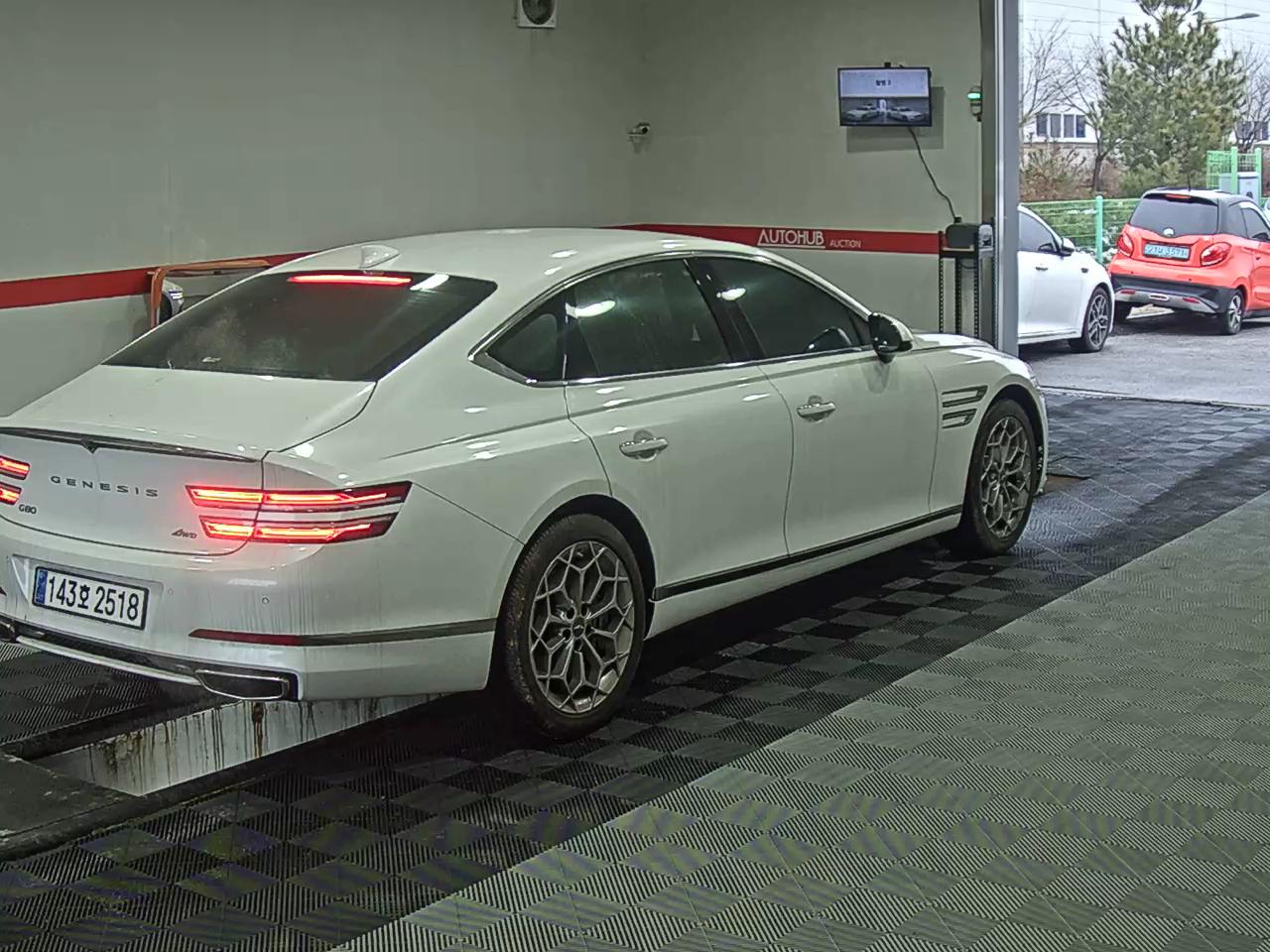 Hyundai Genesis 2024 - Image 4