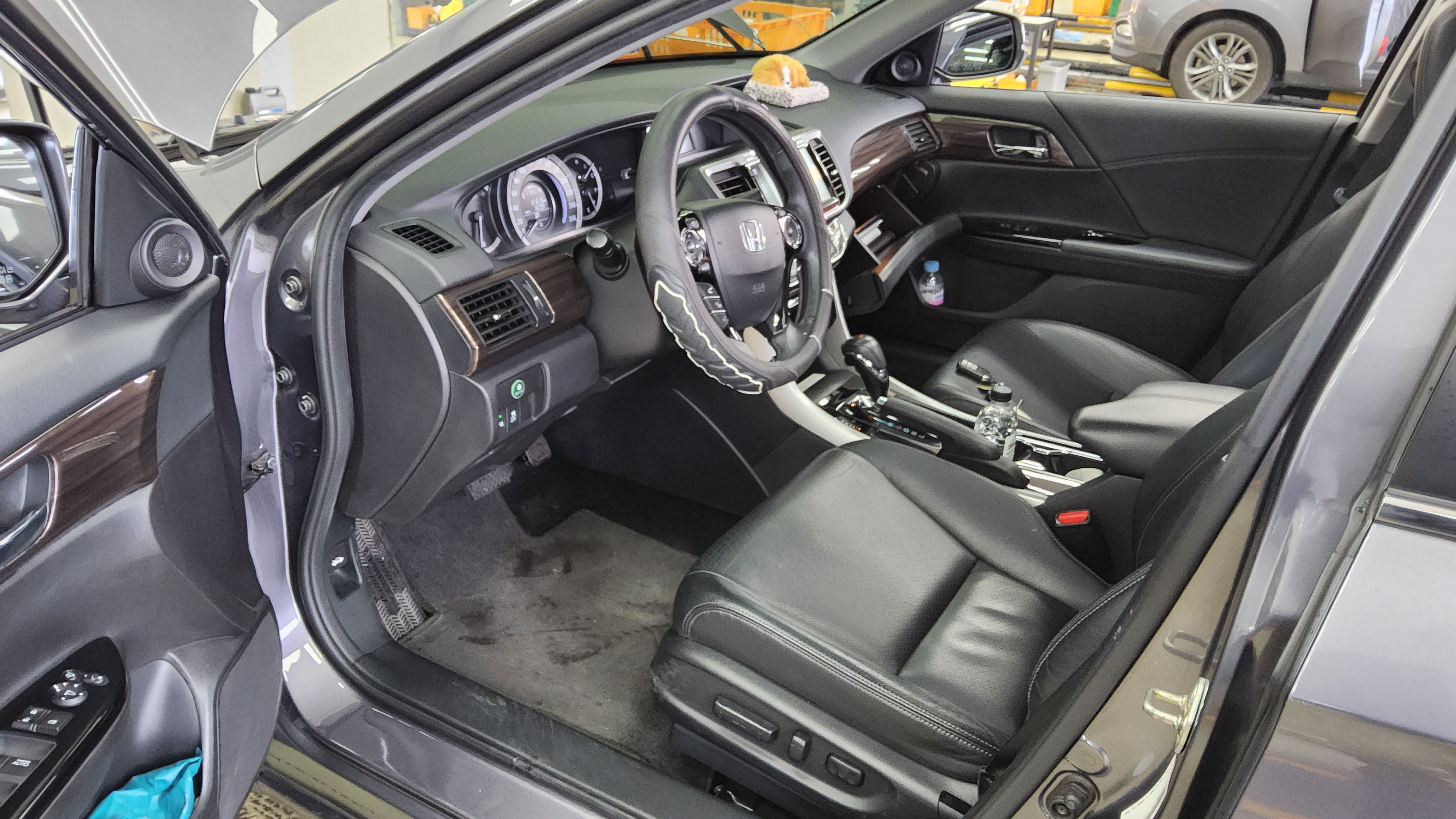 Honda Accord - 9