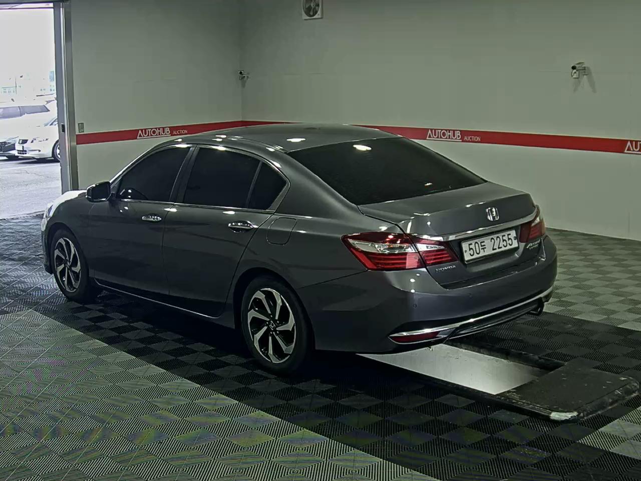 Honda Accord - 5